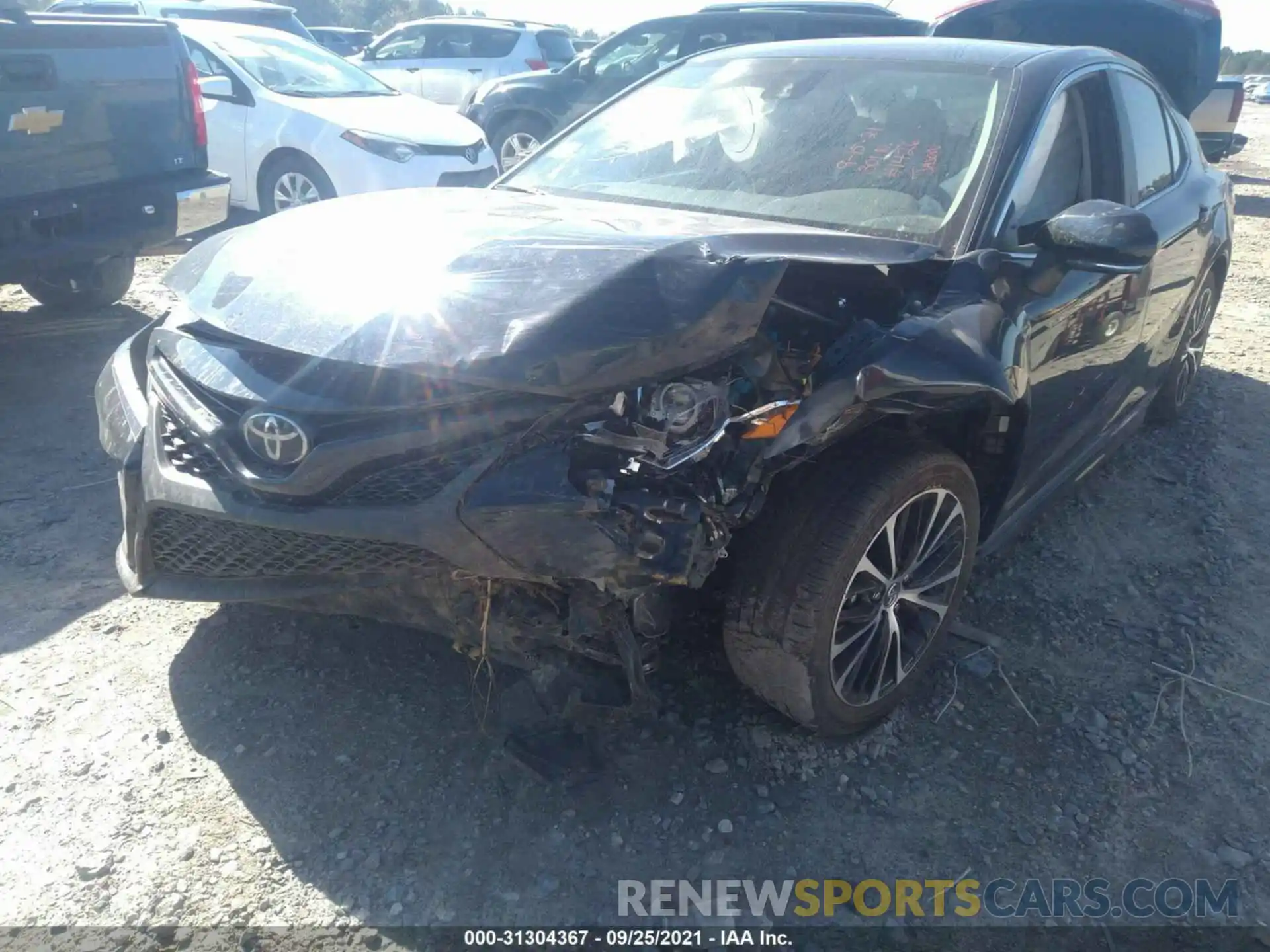 2 Photograph of a damaged car 4T1B11HK5KU681426 TOYOTA CAMRY 2019