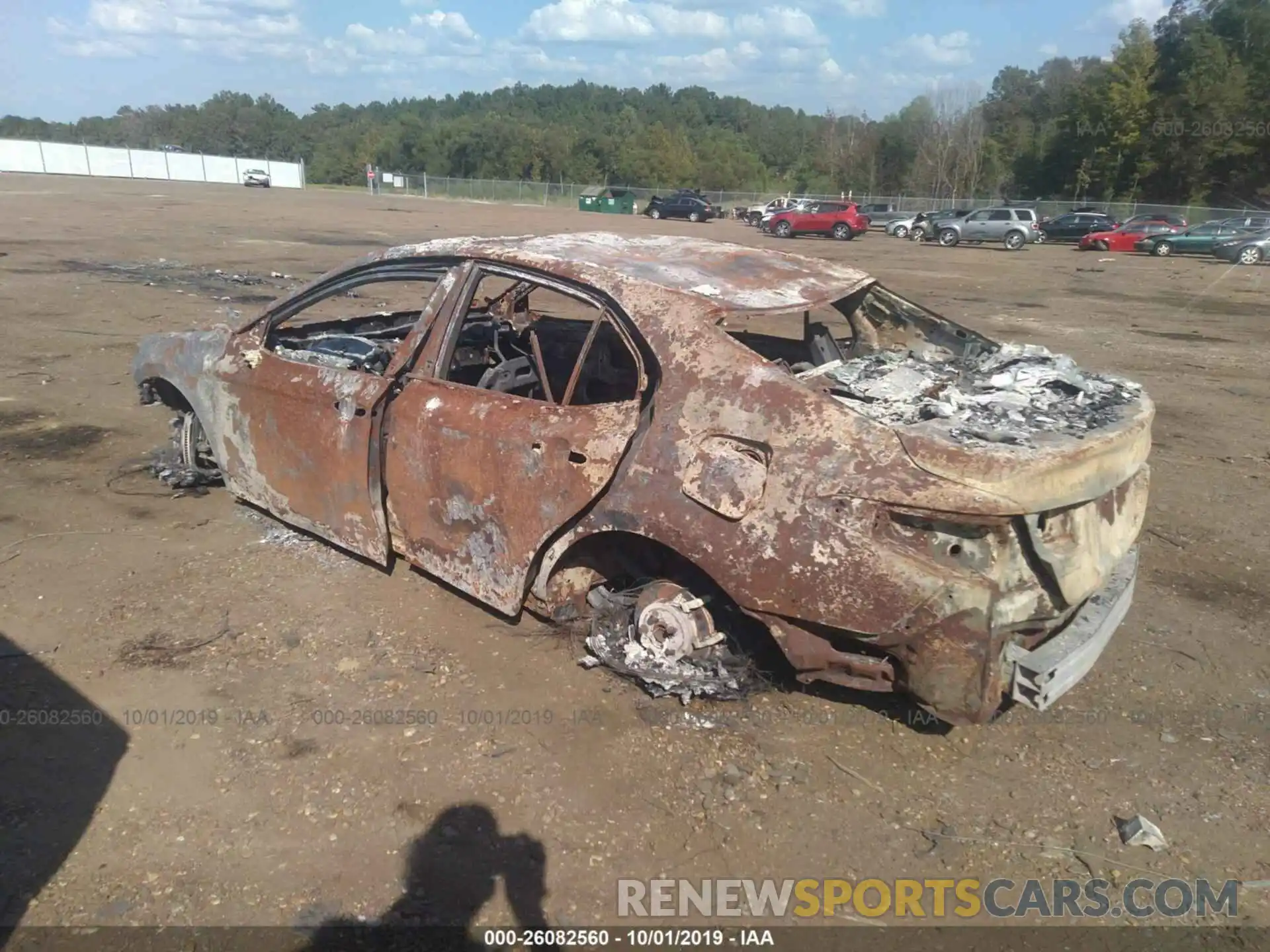 3 Photograph of a damaged car 4T1B11HK5KU682155 TOYOTA CAMRY 2019