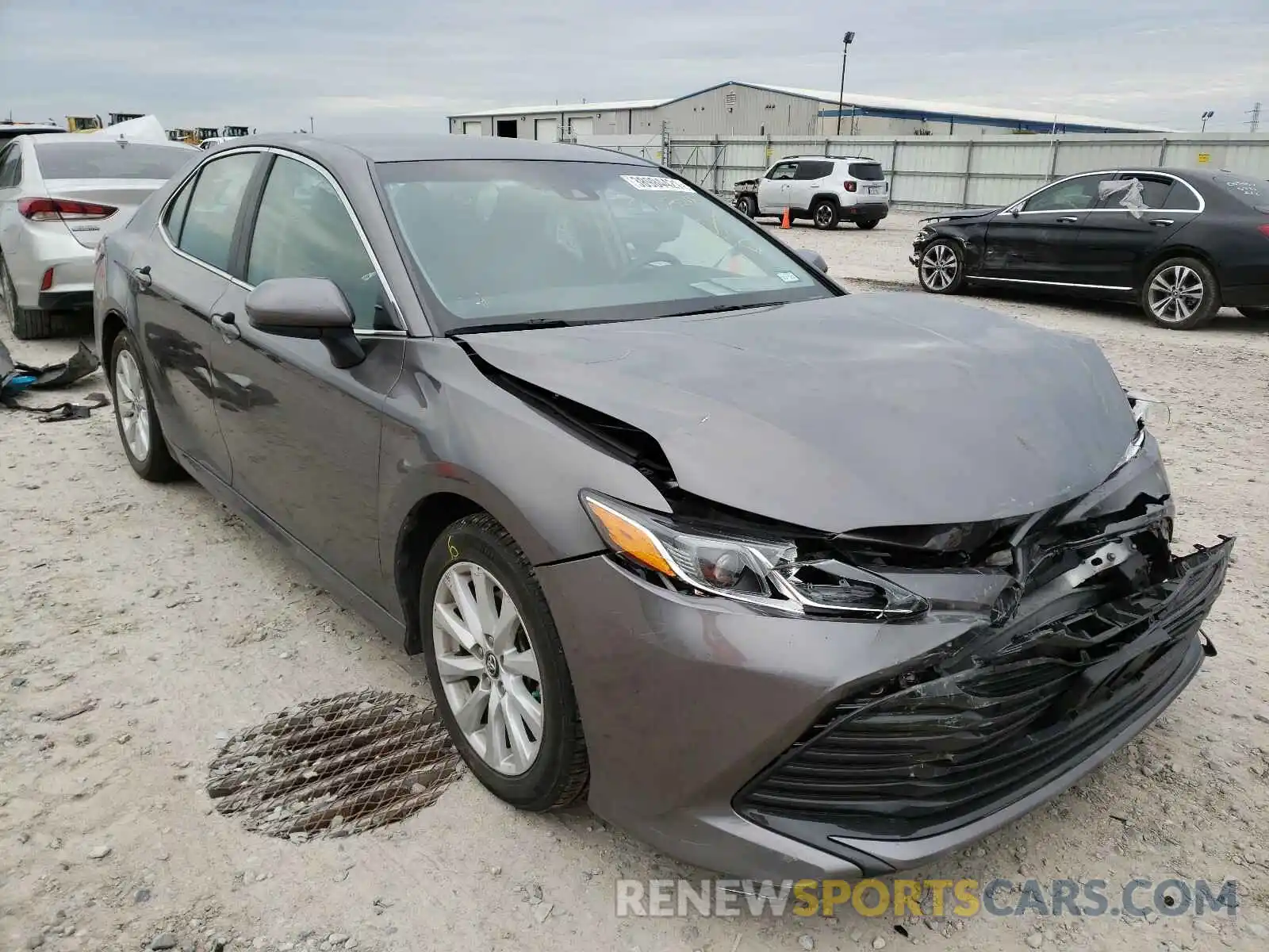 1 Photograph of a damaged car 4T1B11HK5KU682320 TOYOTA CAMRY 2019