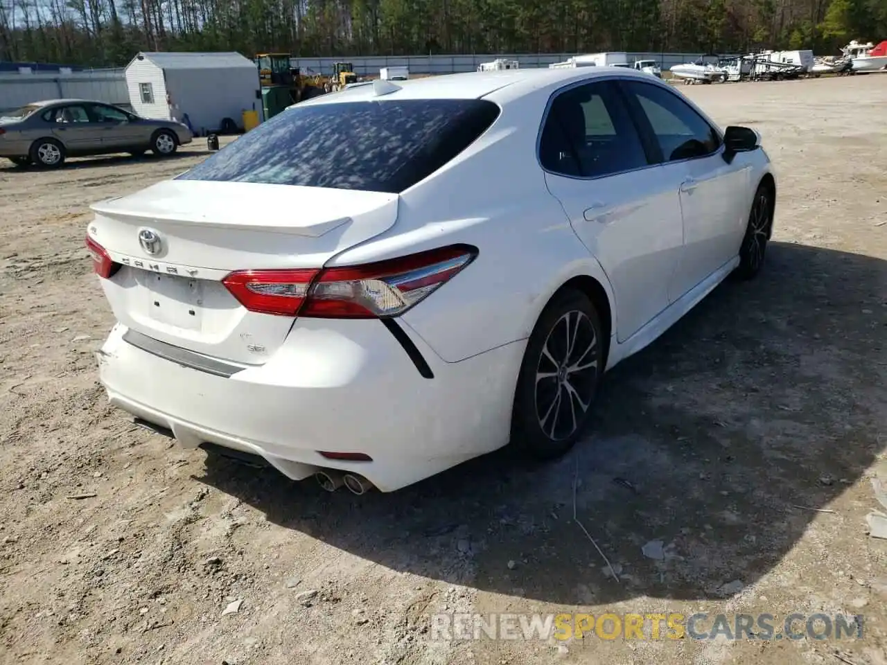 4 Фотография поврежденного автомобиля 4T1B11HK5KU682530 TOYOTA CAMRY 2019