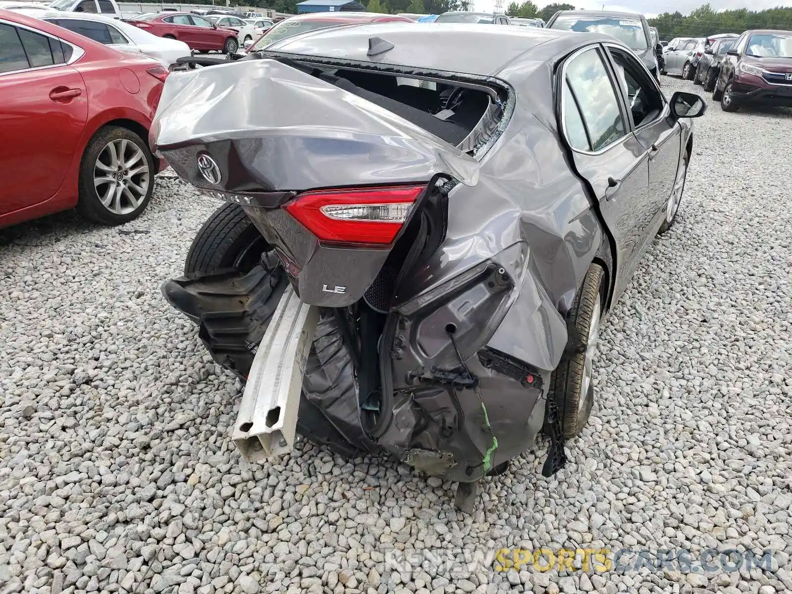 4 Photograph of a damaged car 4T1B11HK5KU682964 TOYOTA CAMRY 2019