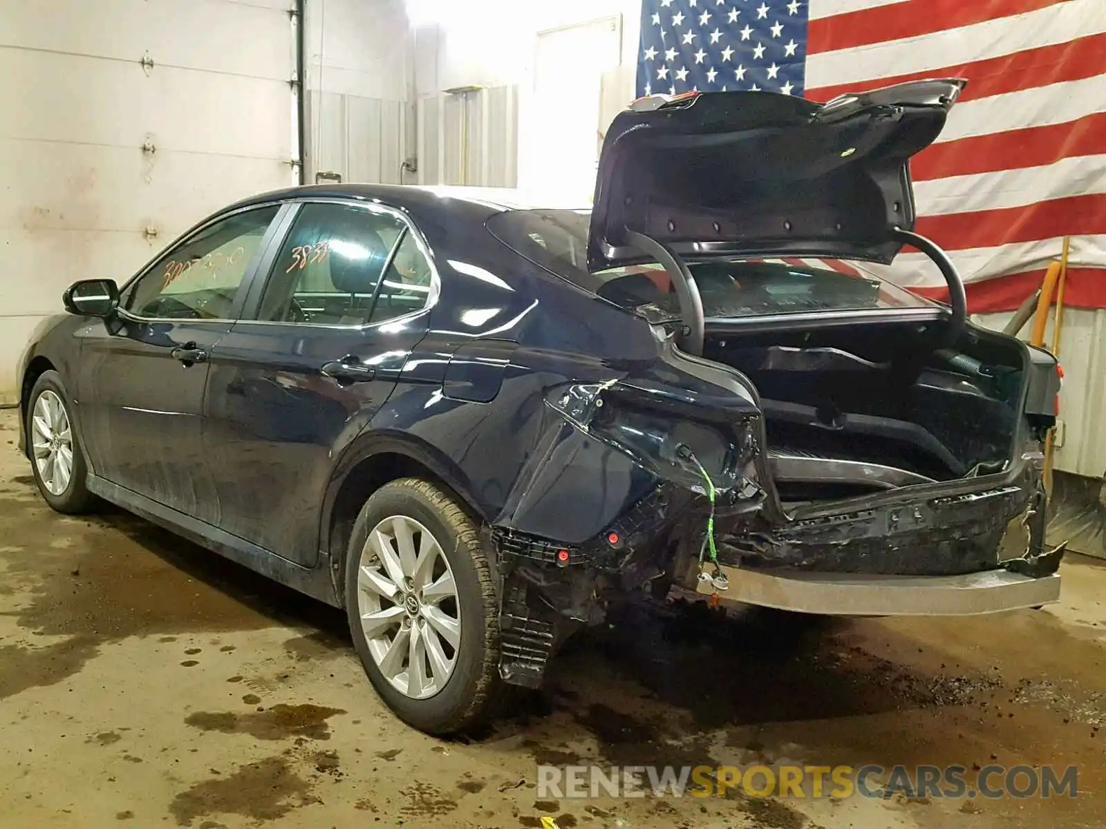 3 Photograph of a damaged car 4T1B11HK5KU684696 TOYOTA CAMRY 2019