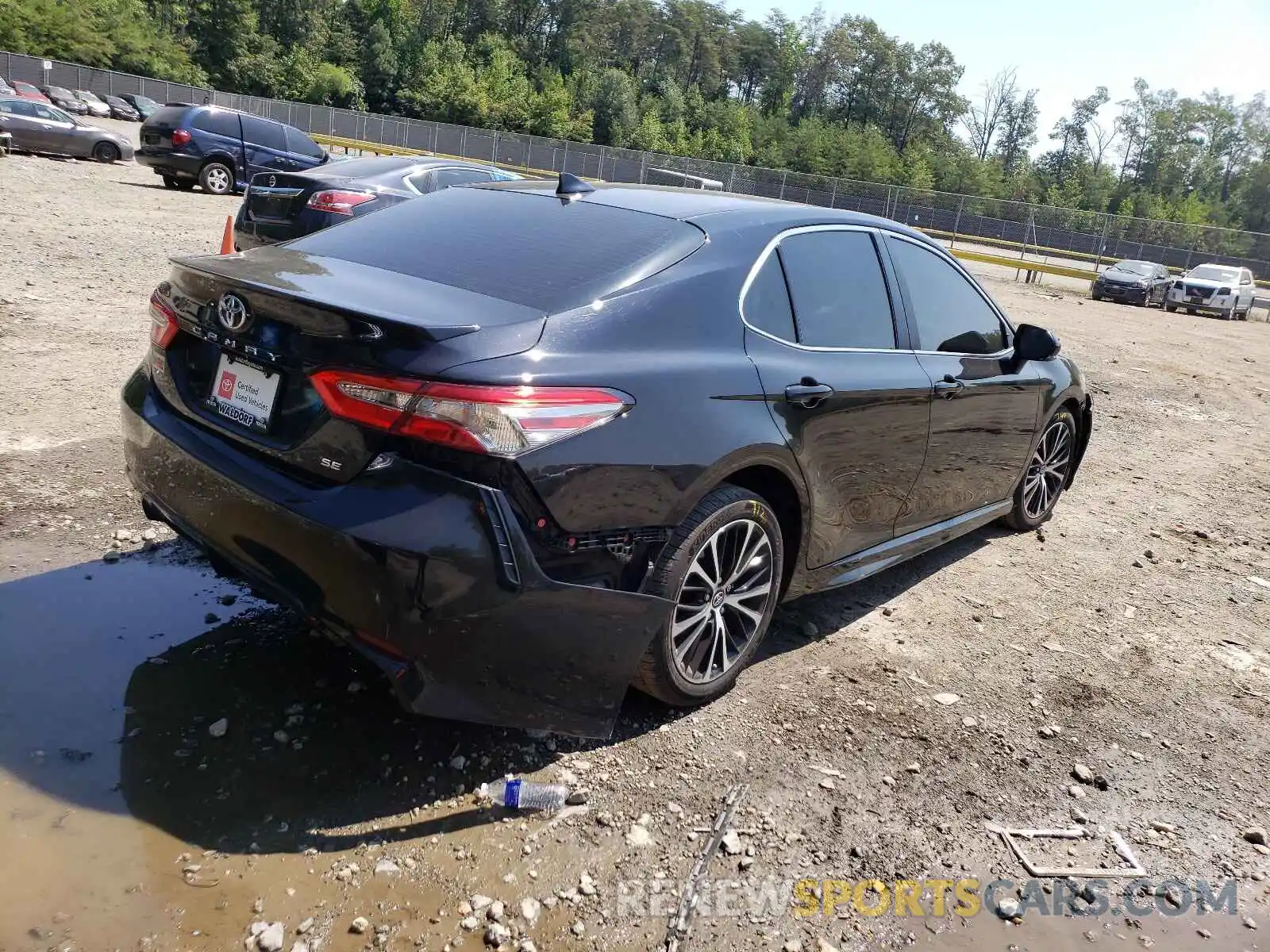 4 Photograph of a damaged car 4T1B11HK5KU685024 TOYOTA CAMRY 2019