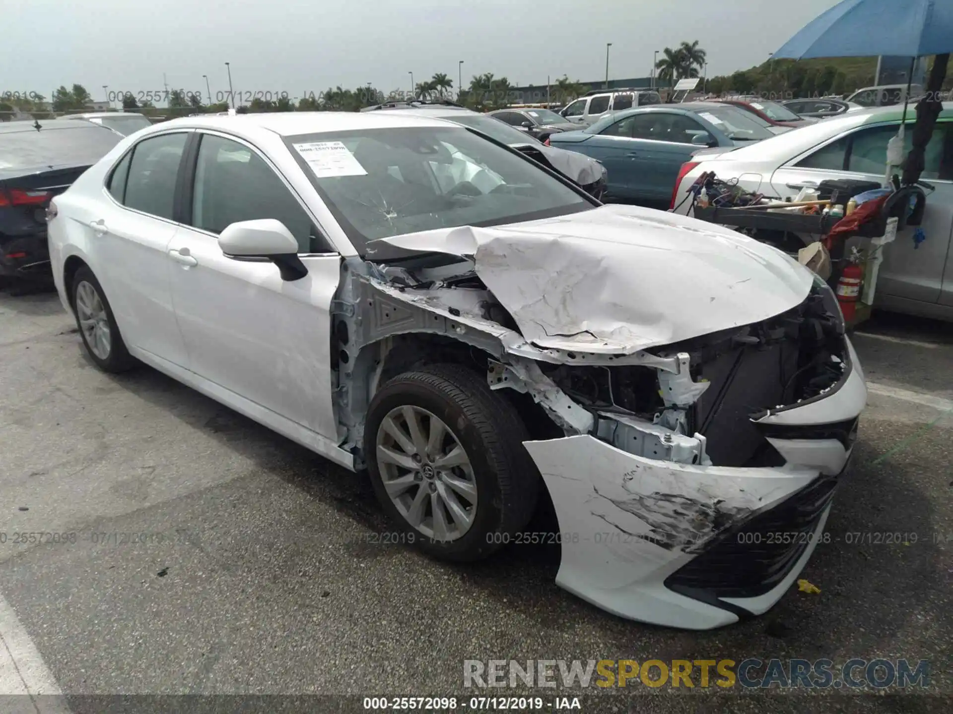 1 Photograph of a damaged car 4T1B11HK5KU685377 TOYOTA CAMRY 2019