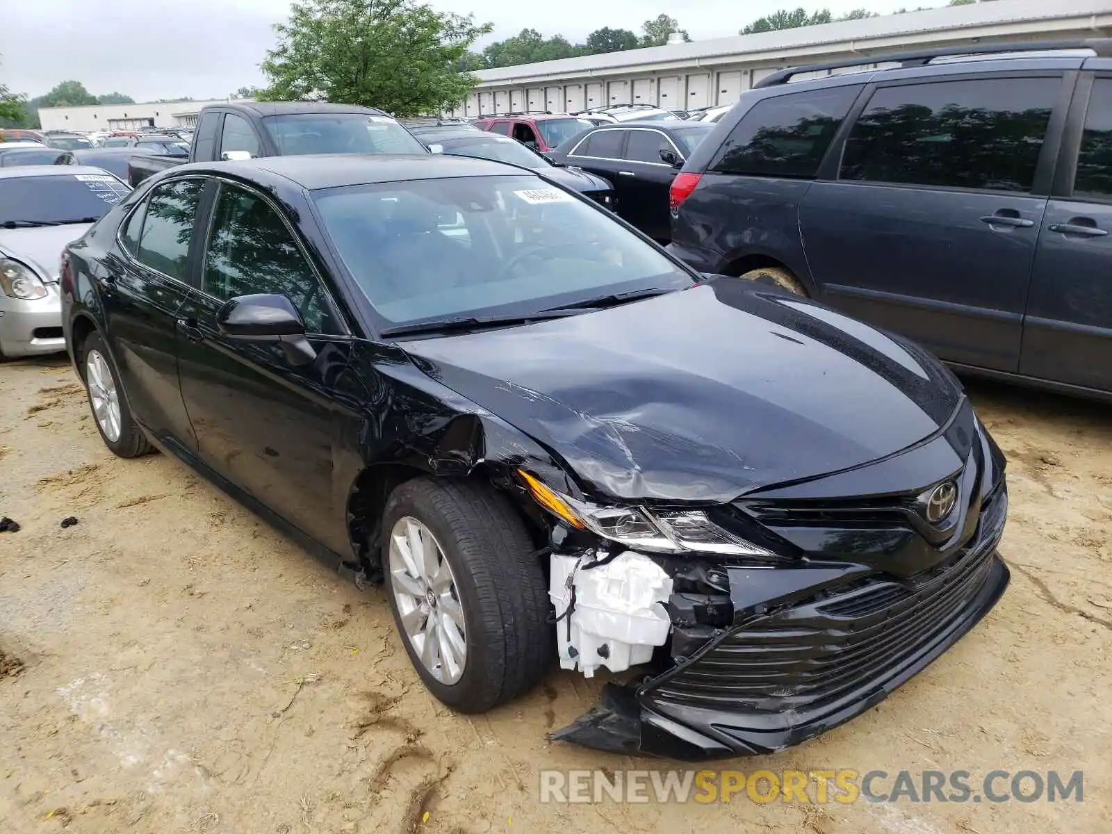 1 Photograph of a damaged car 4T1B11HK5KU685590 TOYOTA CAMRY 2019