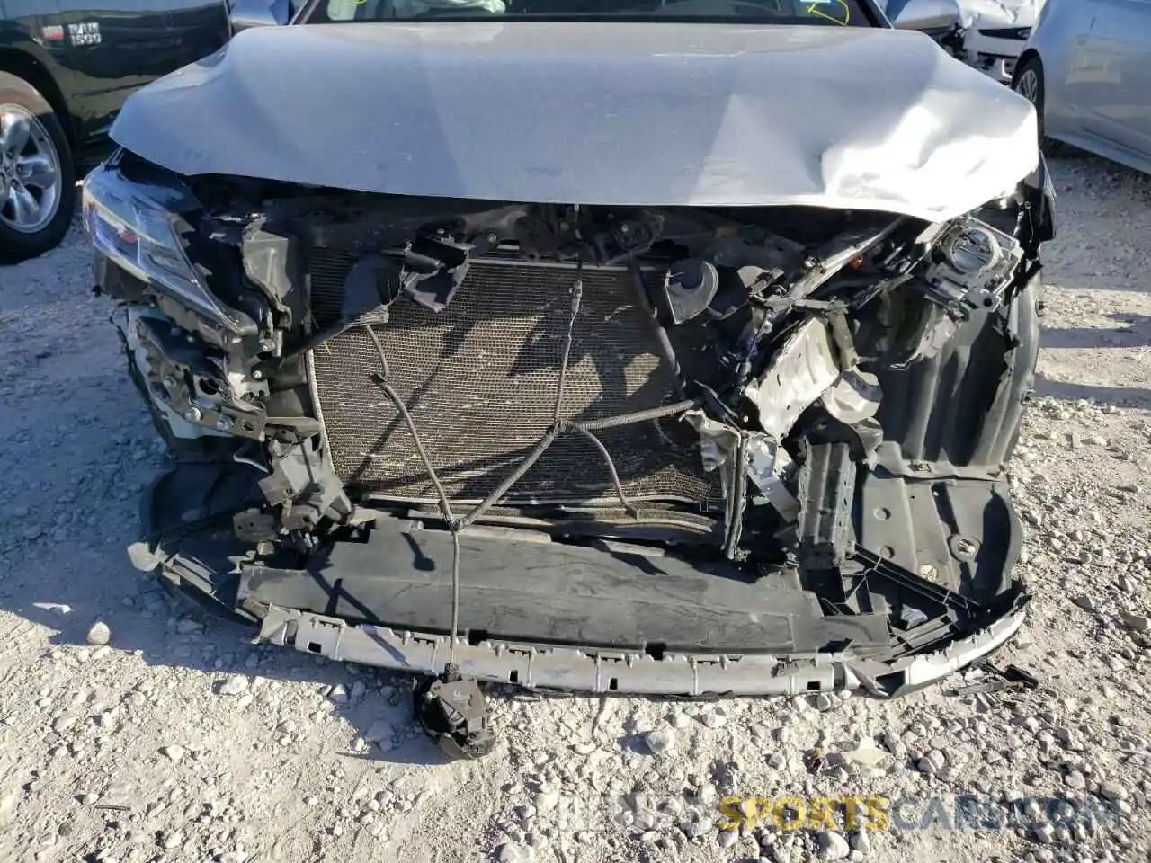 9 Photograph of a damaged car 4T1B11HK5KU685606 TOYOTA CAMRY 2019