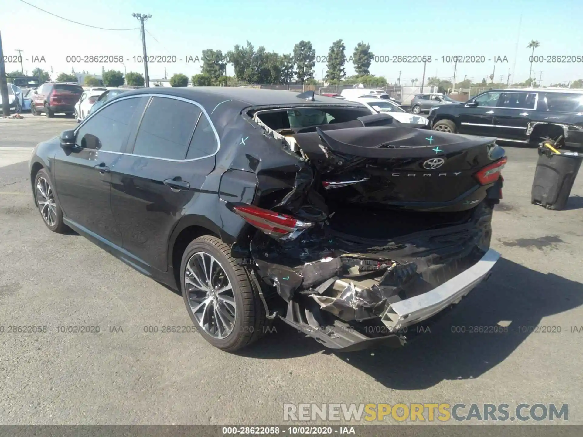 3 Photograph of a damaged car 4T1B11HK5KU686464 TOYOTA CAMRY 2019