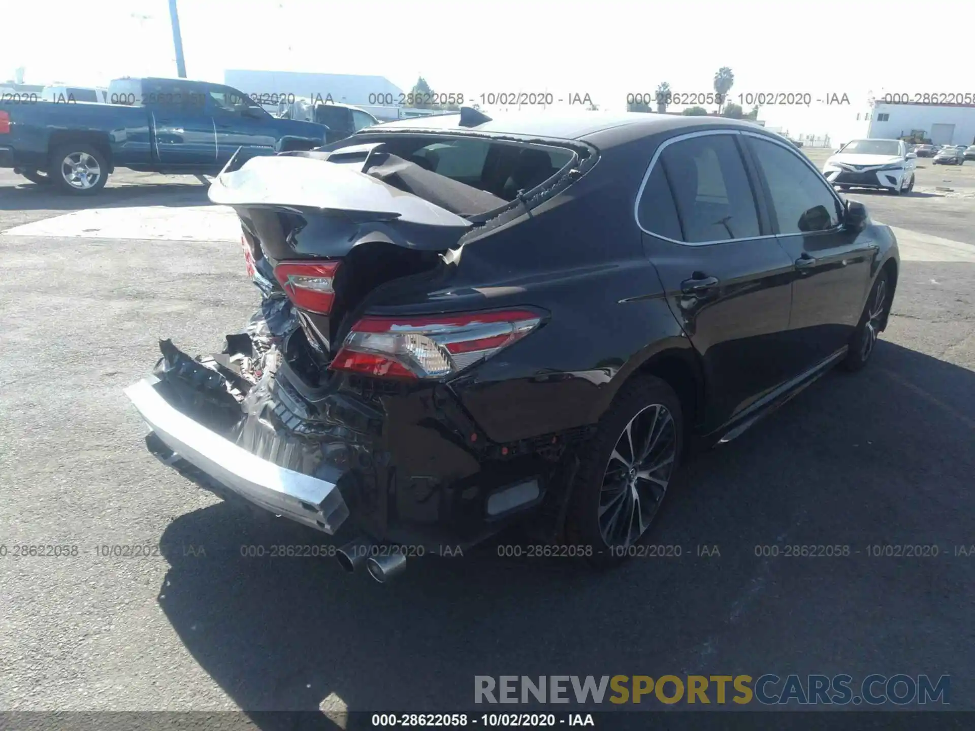 4 Photograph of a damaged car 4T1B11HK5KU686464 TOYOTA CAMRY 2019