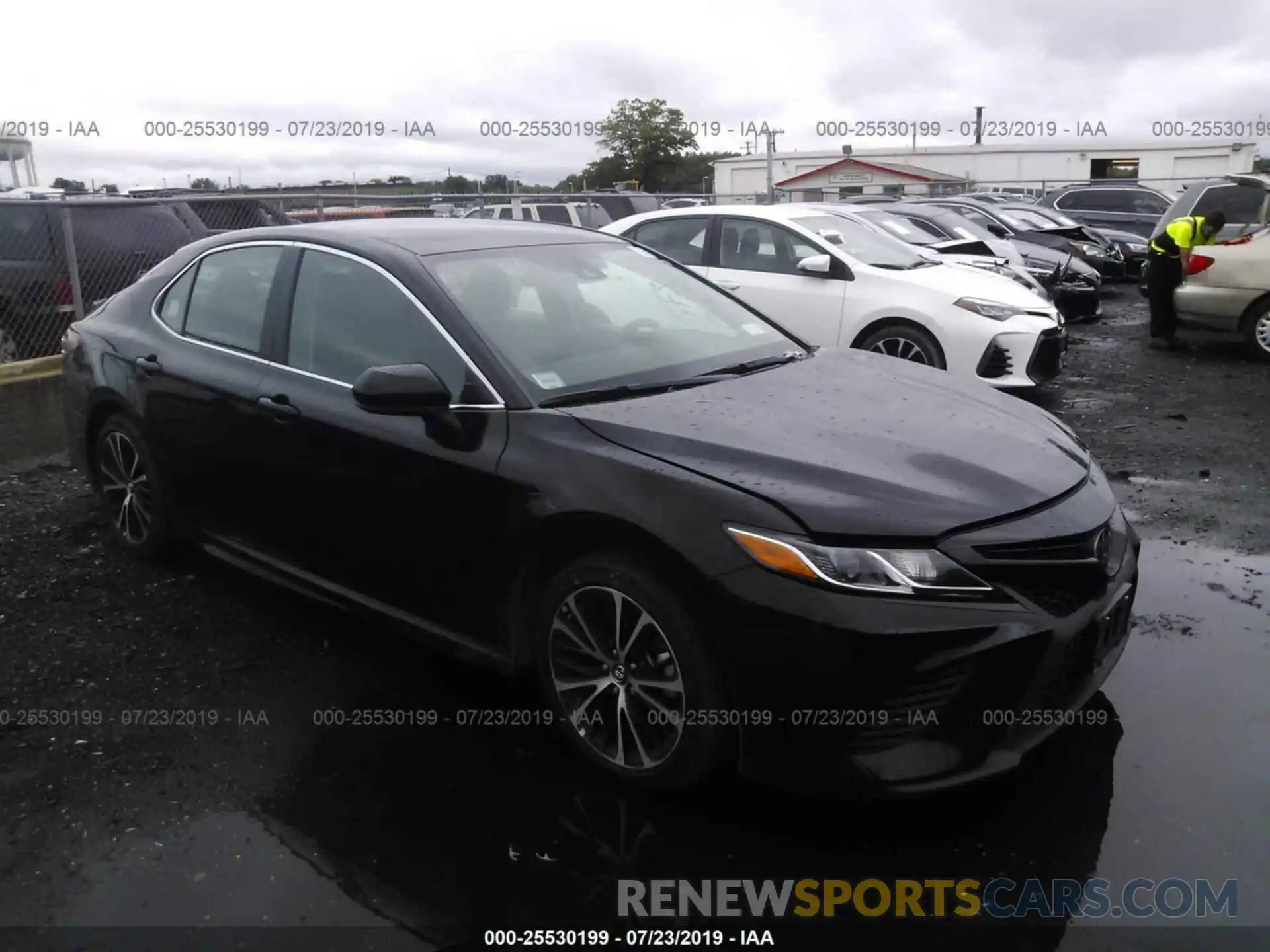 1 Photograph of a damaged car 4T1B11HK5KU686691 TOYOTA CAMRY 2019