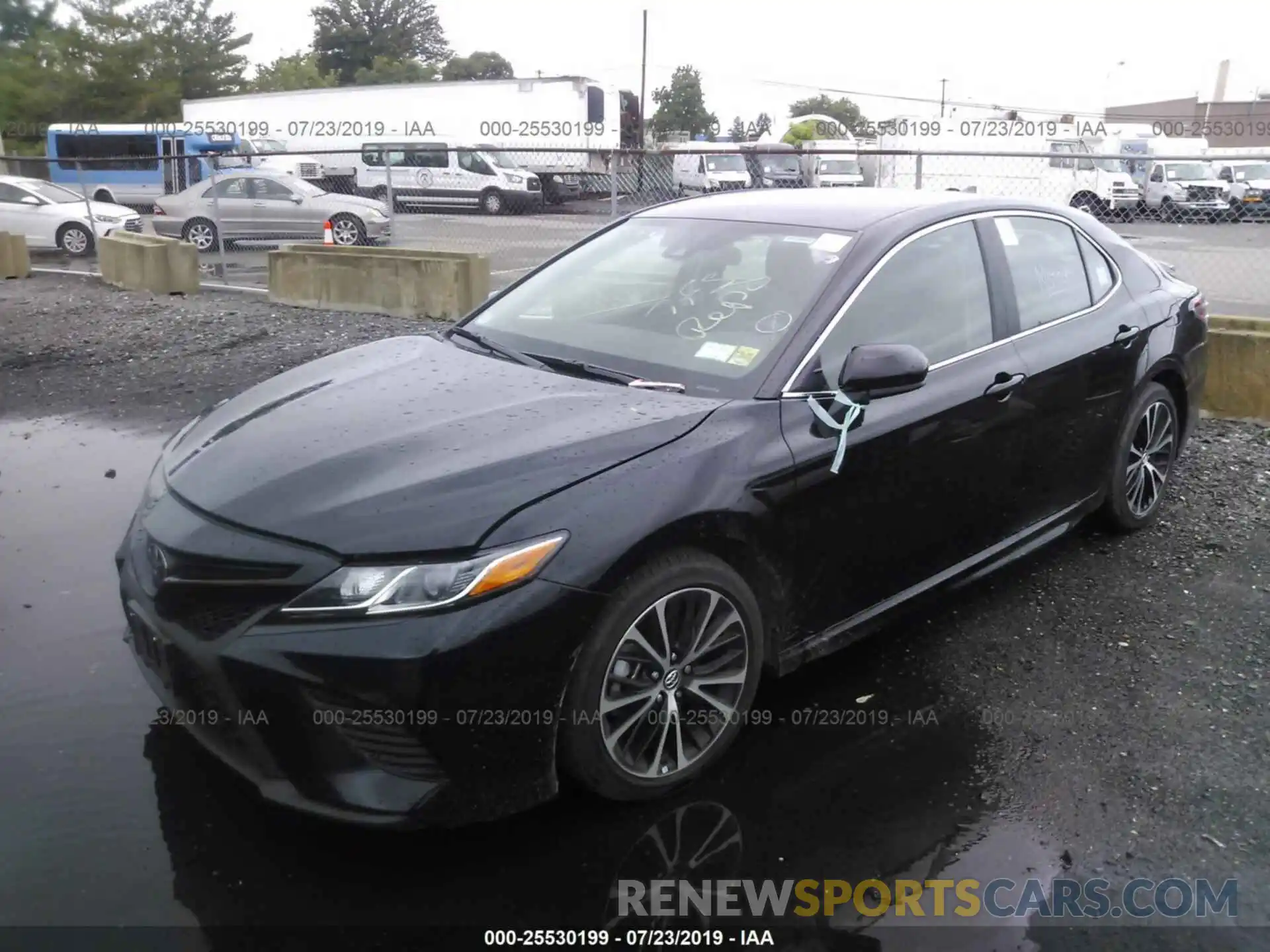 2 Photograph of a damaged car 4T1B11HK5KU686691 TOYOTA CAMRY 2019