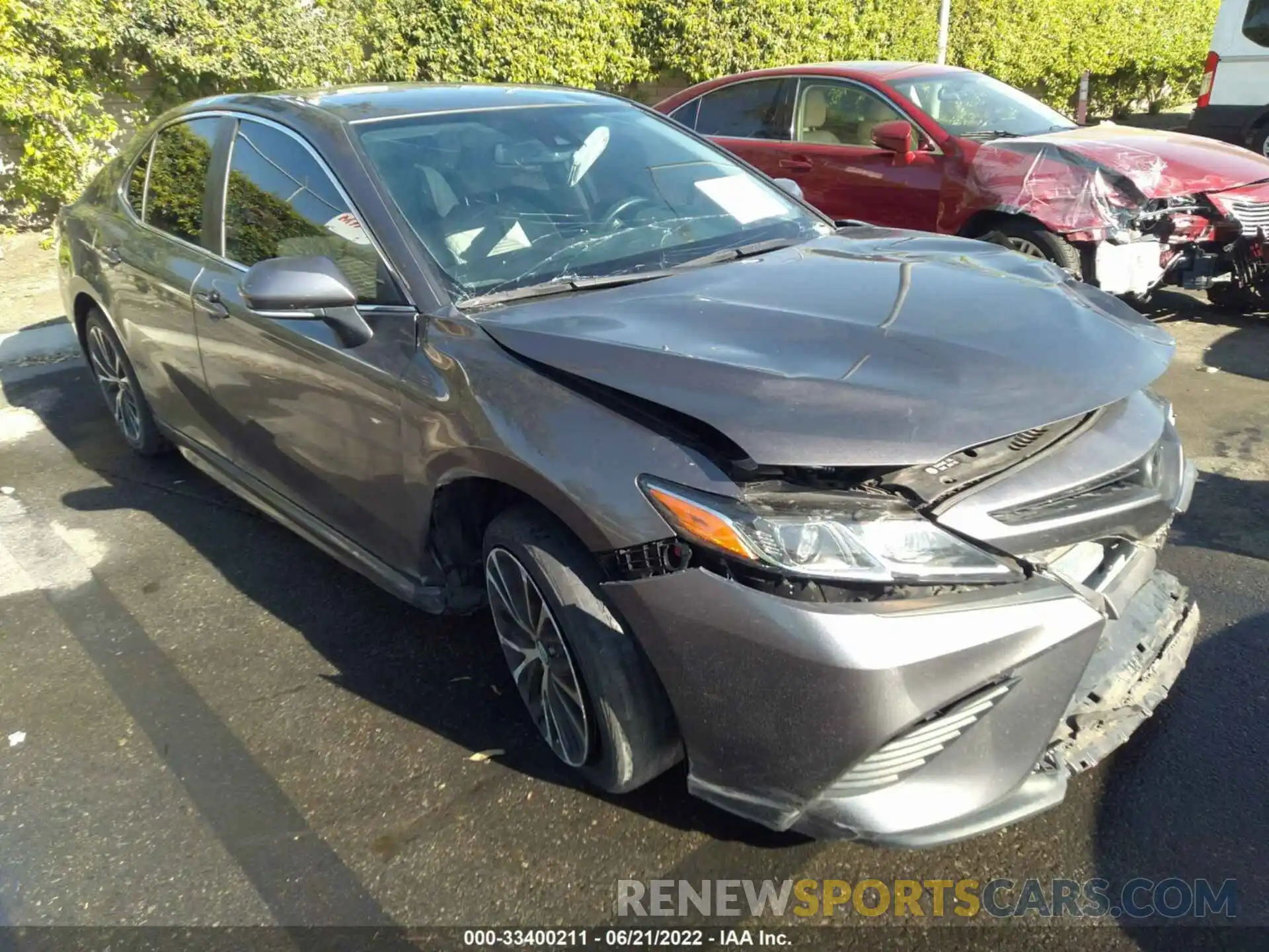 1 Photograph of a damaged car 4T1B11HK5KU687582 TOYOTA CAMRY 2019