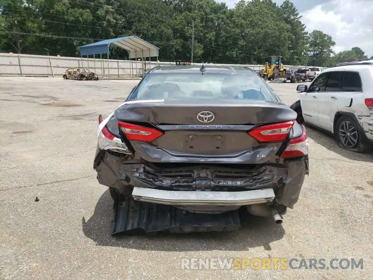 9 Photograph of a damaged car 4T1B11HK5KU687887 TOYOTA CAMRY 2019