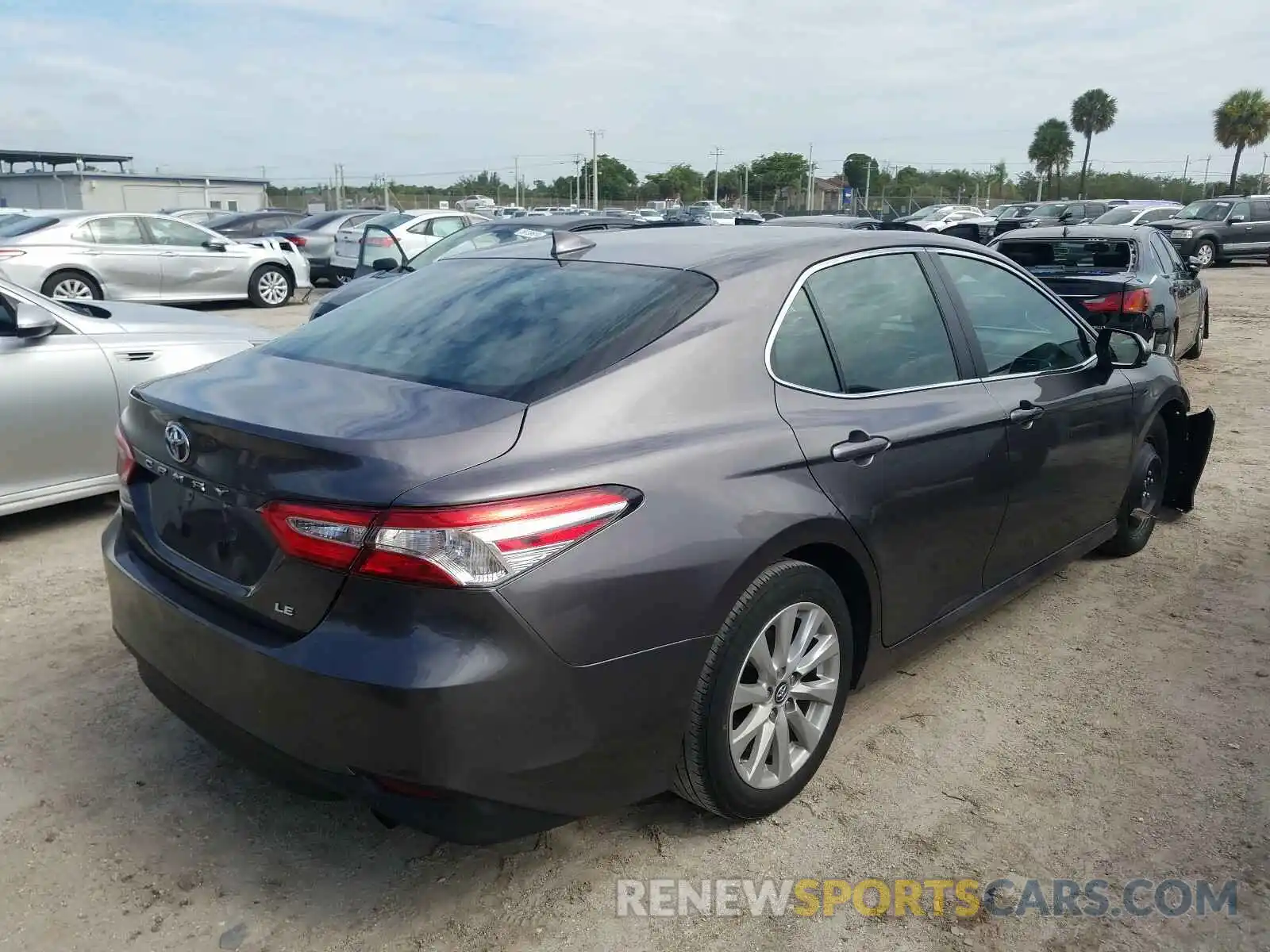 4 Photograph of a damaged car 4T1B11HK5KU688425 TOYOTA CAMRY 2019