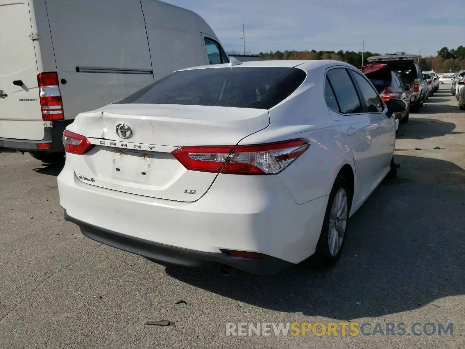 4 Photograph of a damaged car 4T1B11HK5KU689526 TOYOTA CAMRY 2019