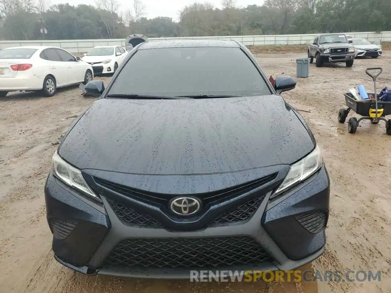 5 Photograph of a damaged car 4T1B11HK5KU690255 TOYOTA CAMRY 2019