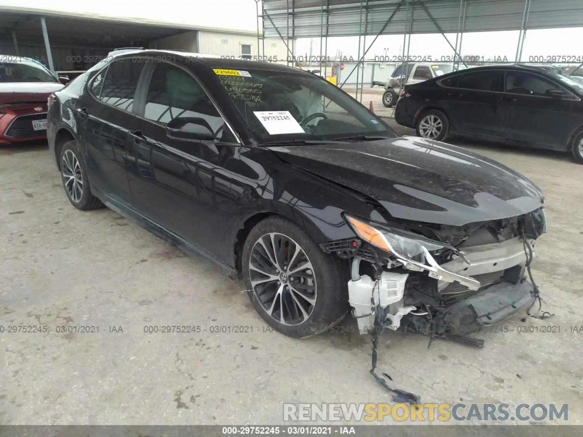 1 Photograph of a damaged car 4T1B11HK5KU690580 TOYOTA CAMRY 2019