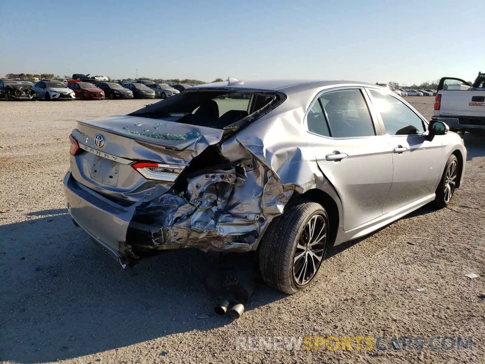 9 Photograph of a damaged car 4T1B11HK5KU690966 TOYOTA CAMRY 2019