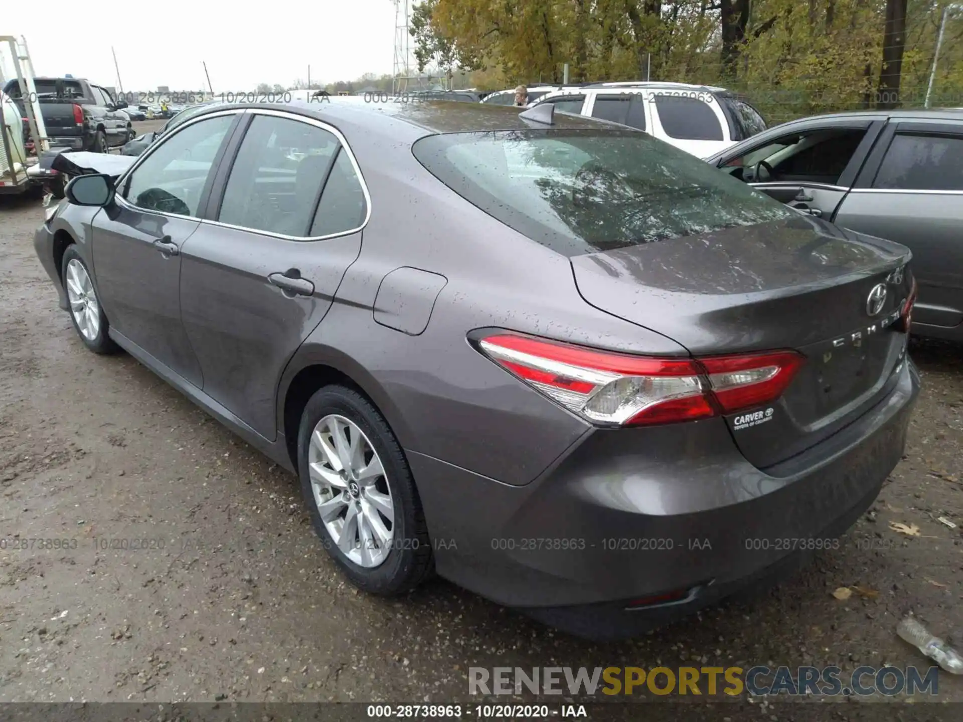 3 Photograph of a damaged car 4T1B11HK5KU691003 TOYOTA CAMRY 2019