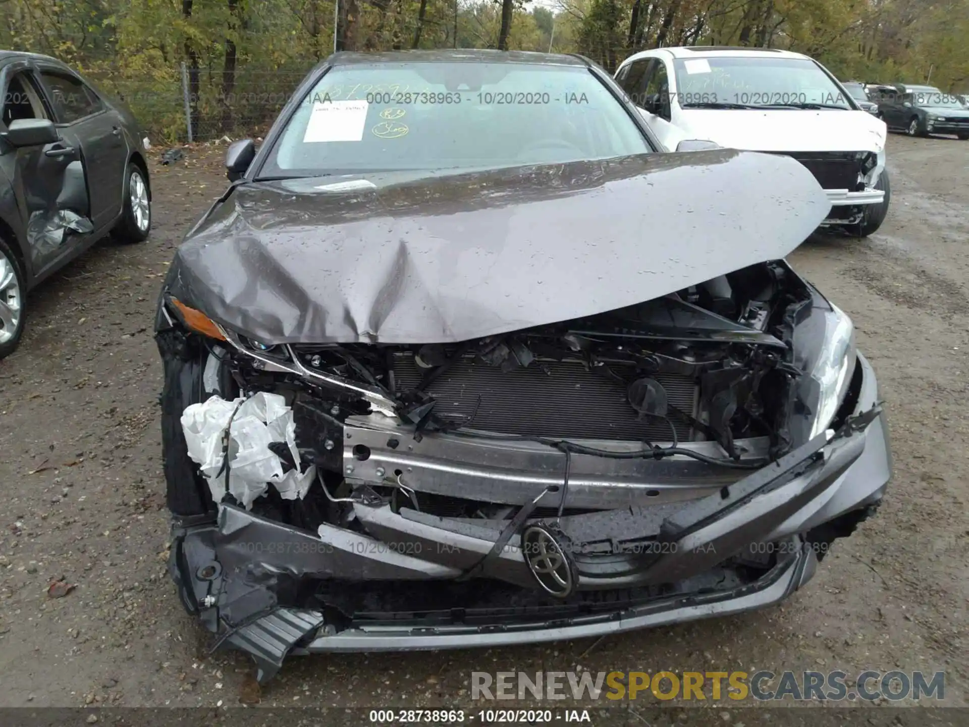 6 Photograph of a damaged car 4T1B11HK5KU691003 TOYOTA CAMRY 2019