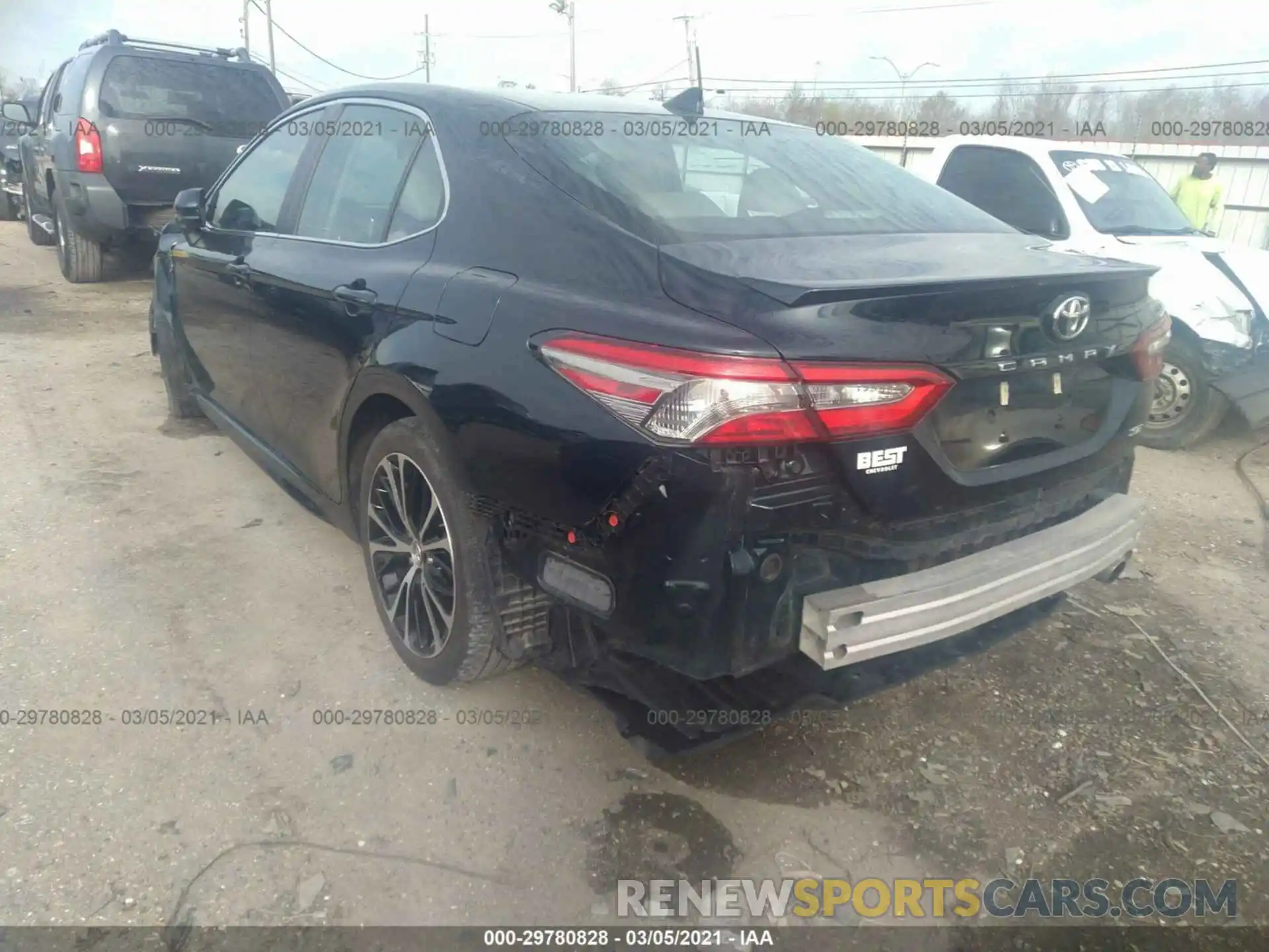 3 Фотография поврежденного автомобиля 4T1B11HK5KU691955 TOYOTA CAMRY 2019