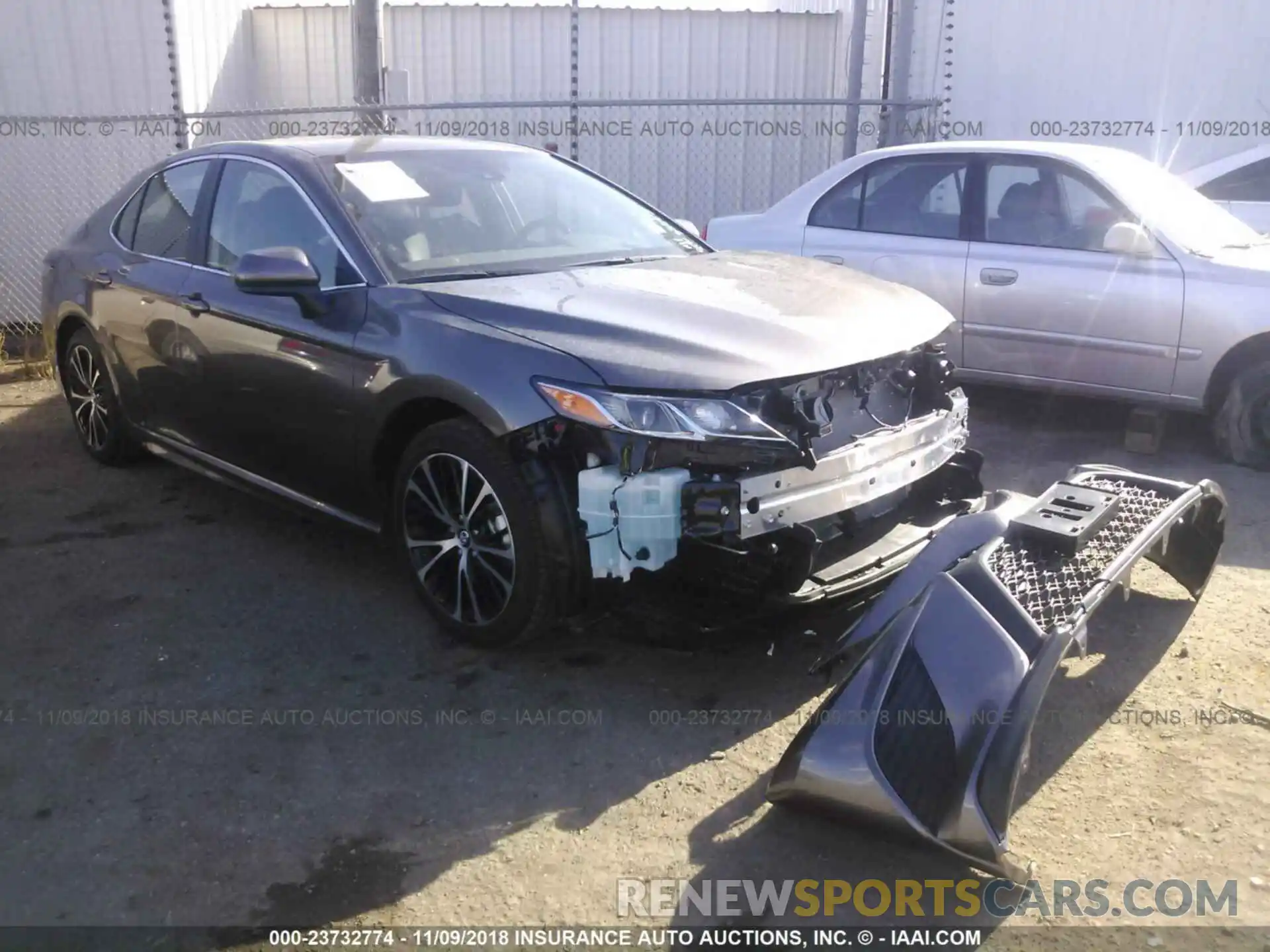 1 Photograph of a damaged car 4T1B11HK5KU693768 Toyota Camry 2019