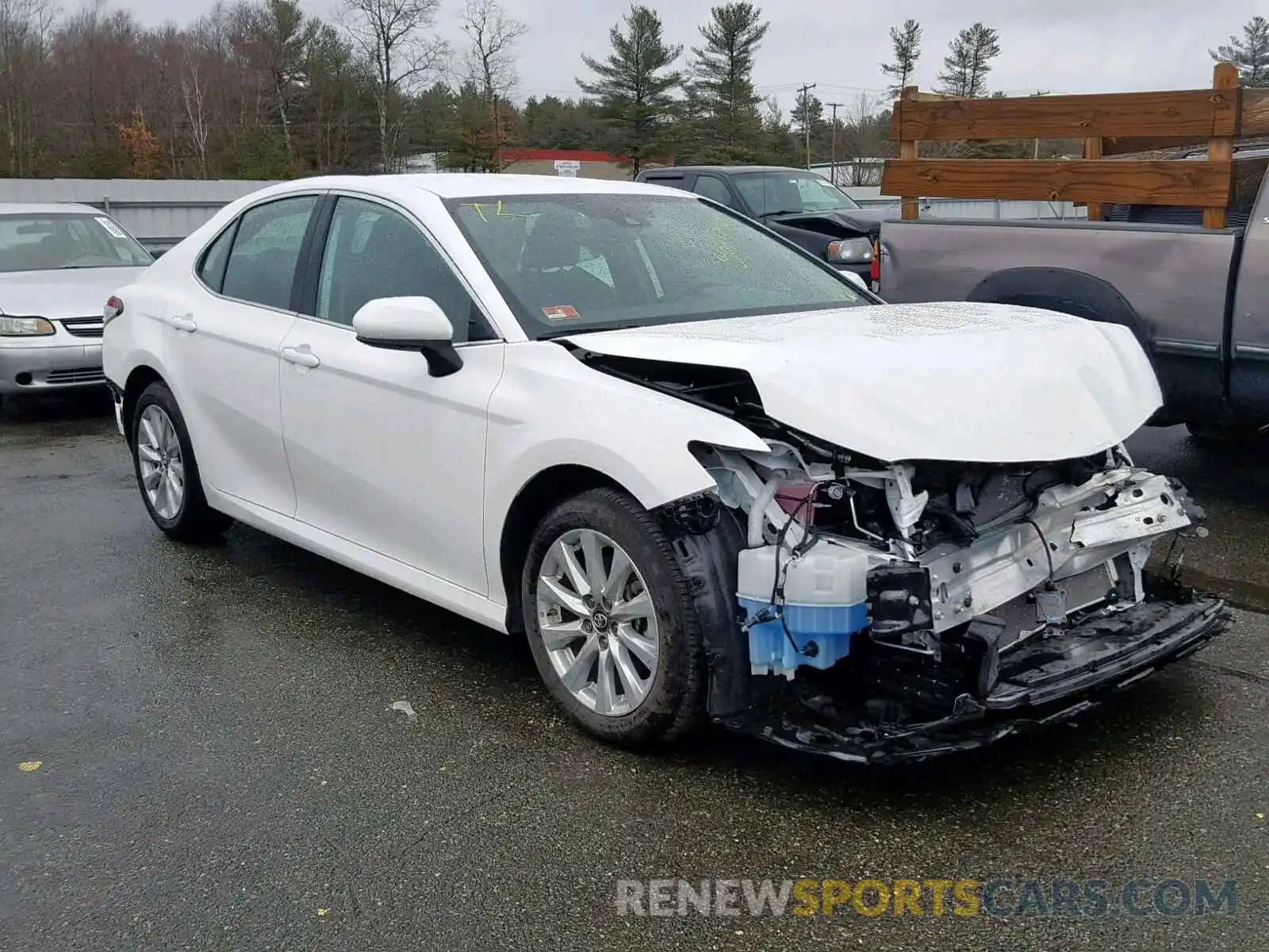 1 Photograph of a damaged car 4T1B11HK5KU694077 TOYOTA CAMRY 2019