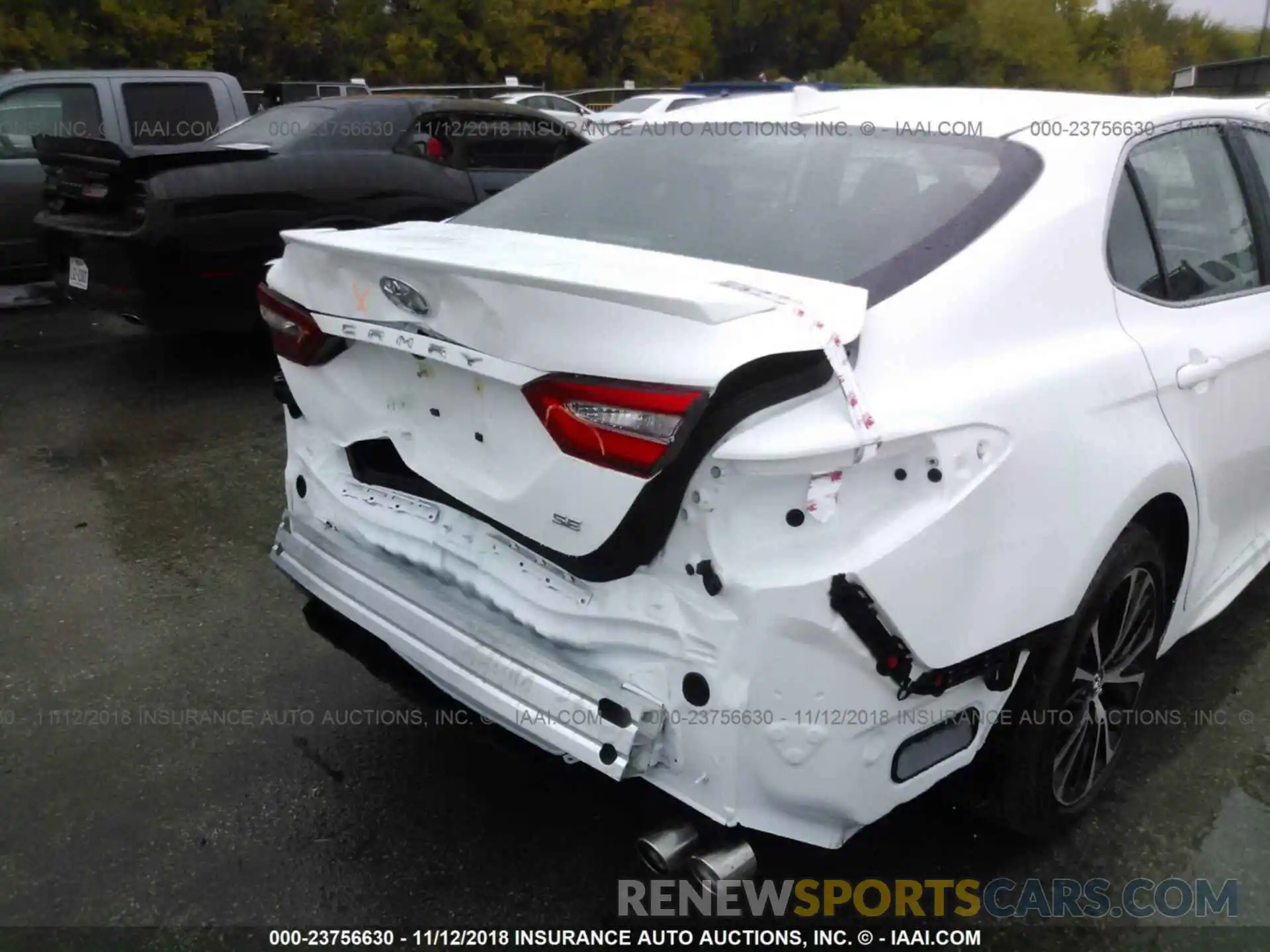 6 Photograph of a damaged car 4T1B11HK5KU694659 Toyota Camry 2019