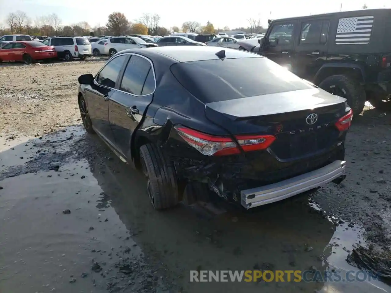 3 Photograph of a damaged car 4T1B11HK5KU695925 TOYOTA CAMRY 2019