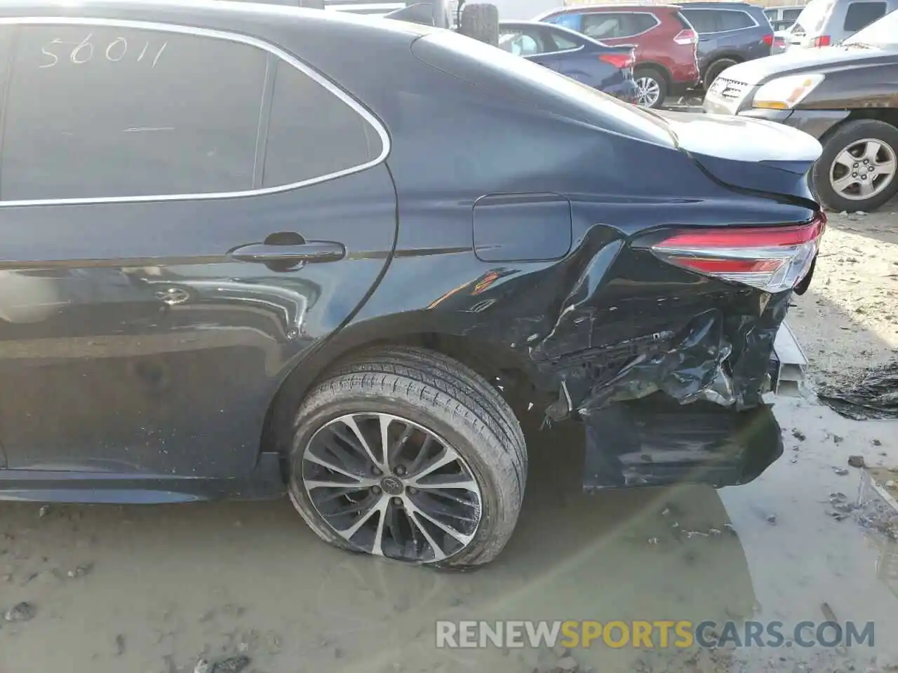 9 Photograph of a damaged car 4T1B11HK5KU695925 TOYOTA CAMRY 2019