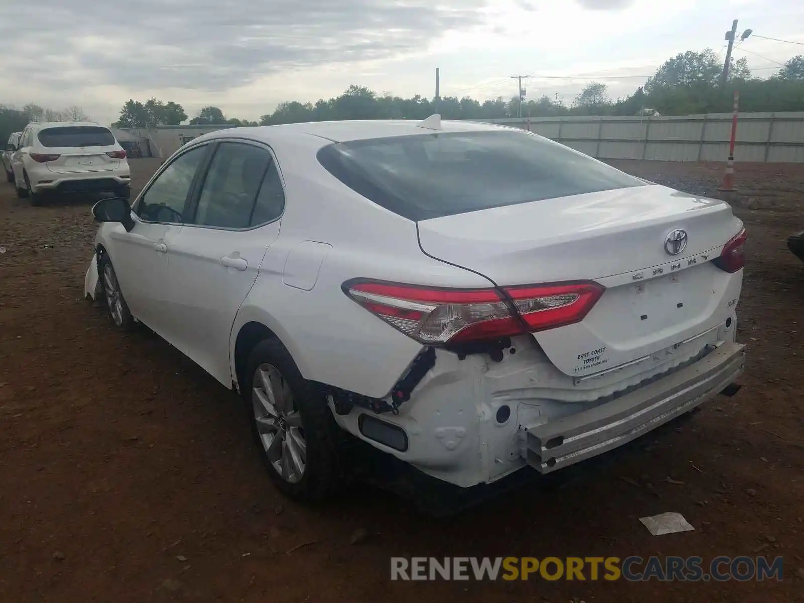 3 Photograph of a damaged car 4T1B11HK5KU696203 TOYOTA CAMRY 2019