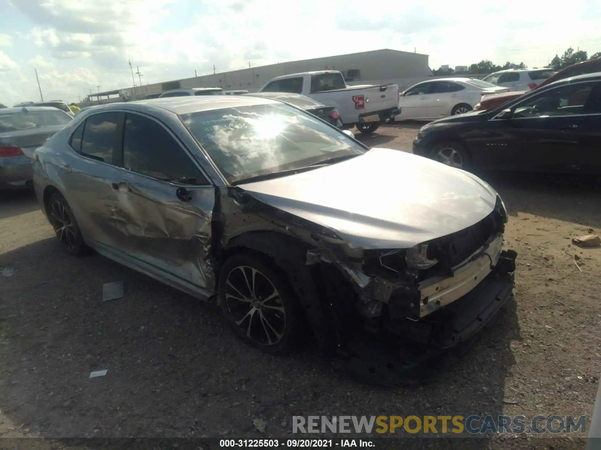 1 Photograph of a damaged car 4T1B11HK5KU696735 TOYOTA CAMRY 2019