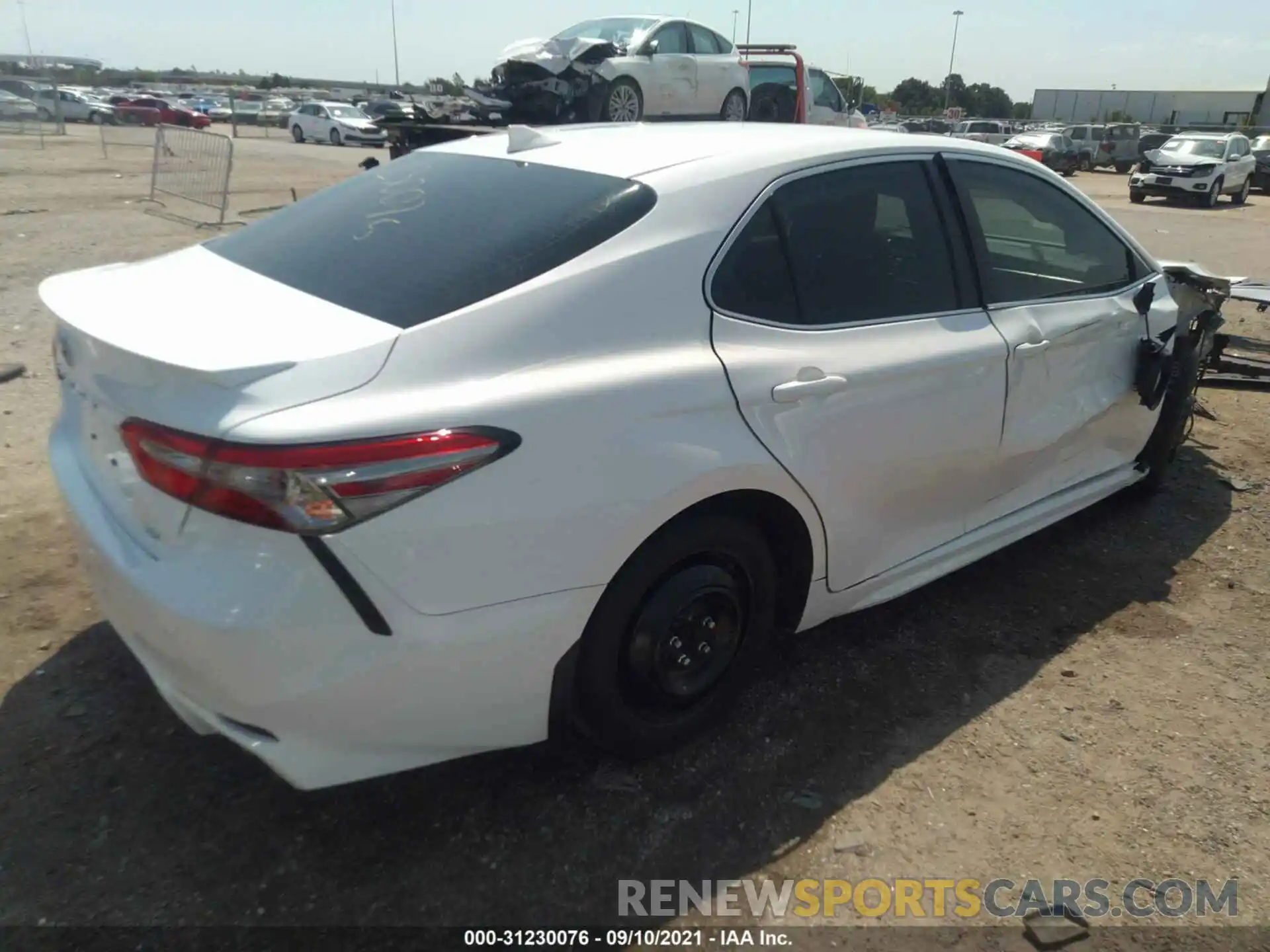 4 Photograph of a damaged car 4T1B11HK5KU696749 TOYOTA CAMRY 2019