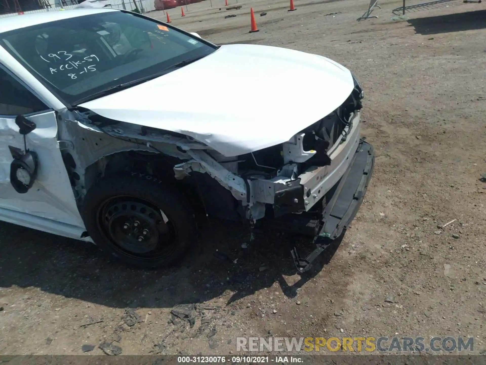 6 Photograph of a damaged car 4T1B11HK5KU696749 TOYOTA CAMRY 2019