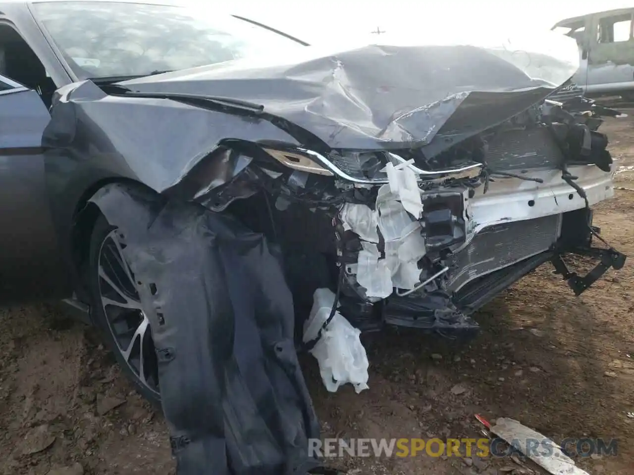 9 Photograph of a damaged car 4T1B11HK5KU698405 TOYOTA CAMRY 2019