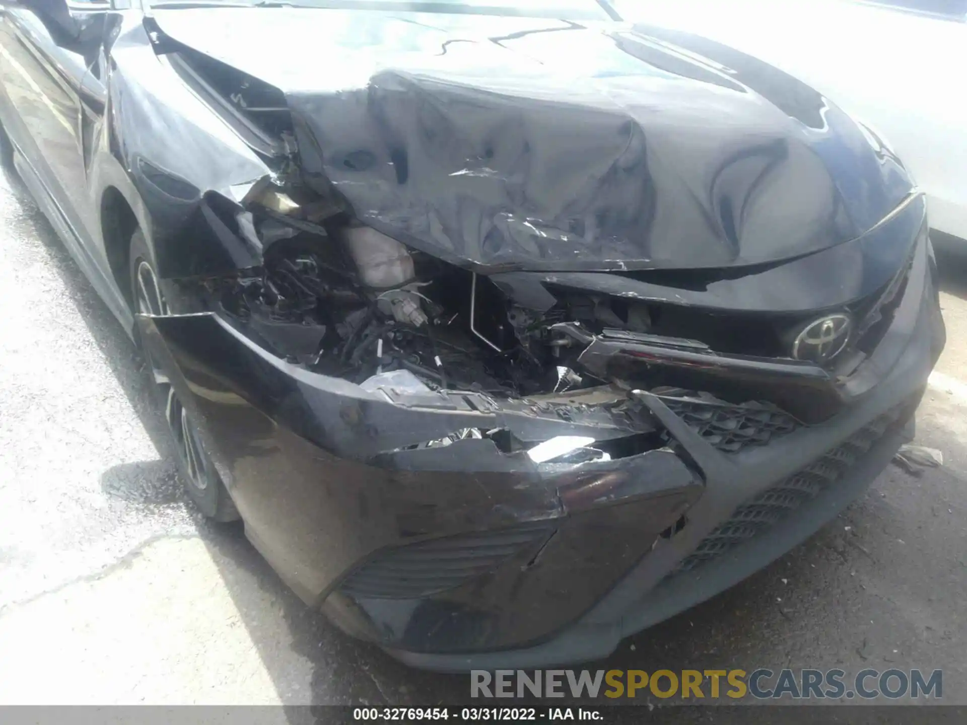 6 Photograph of a damaged car 4T1B11HK5KU698615 TOYOTA CAMRY 2019