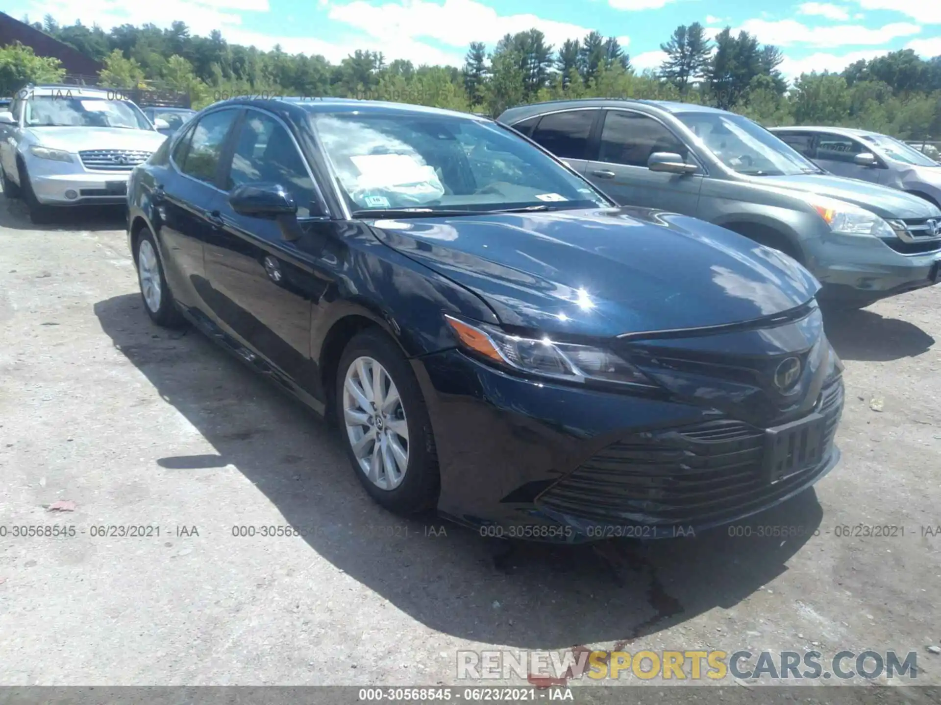 1 Photograph of a damaged car 4T1B11HK5KU698873 TOYOTA CAMRY 2019