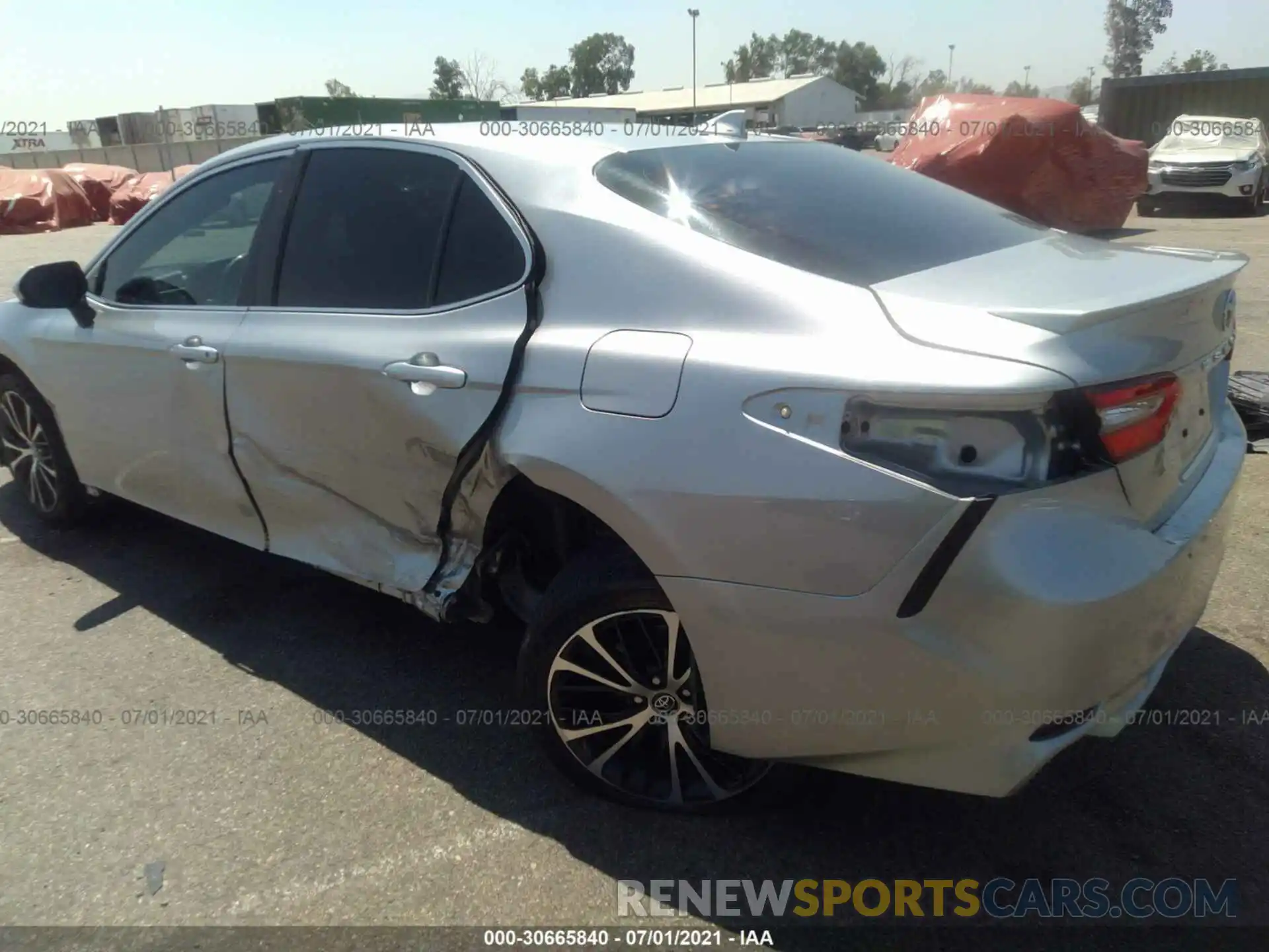 6 Photograph of a damaged car 4T1B11HK5KU699943 TOYOTA CAMRY 2019