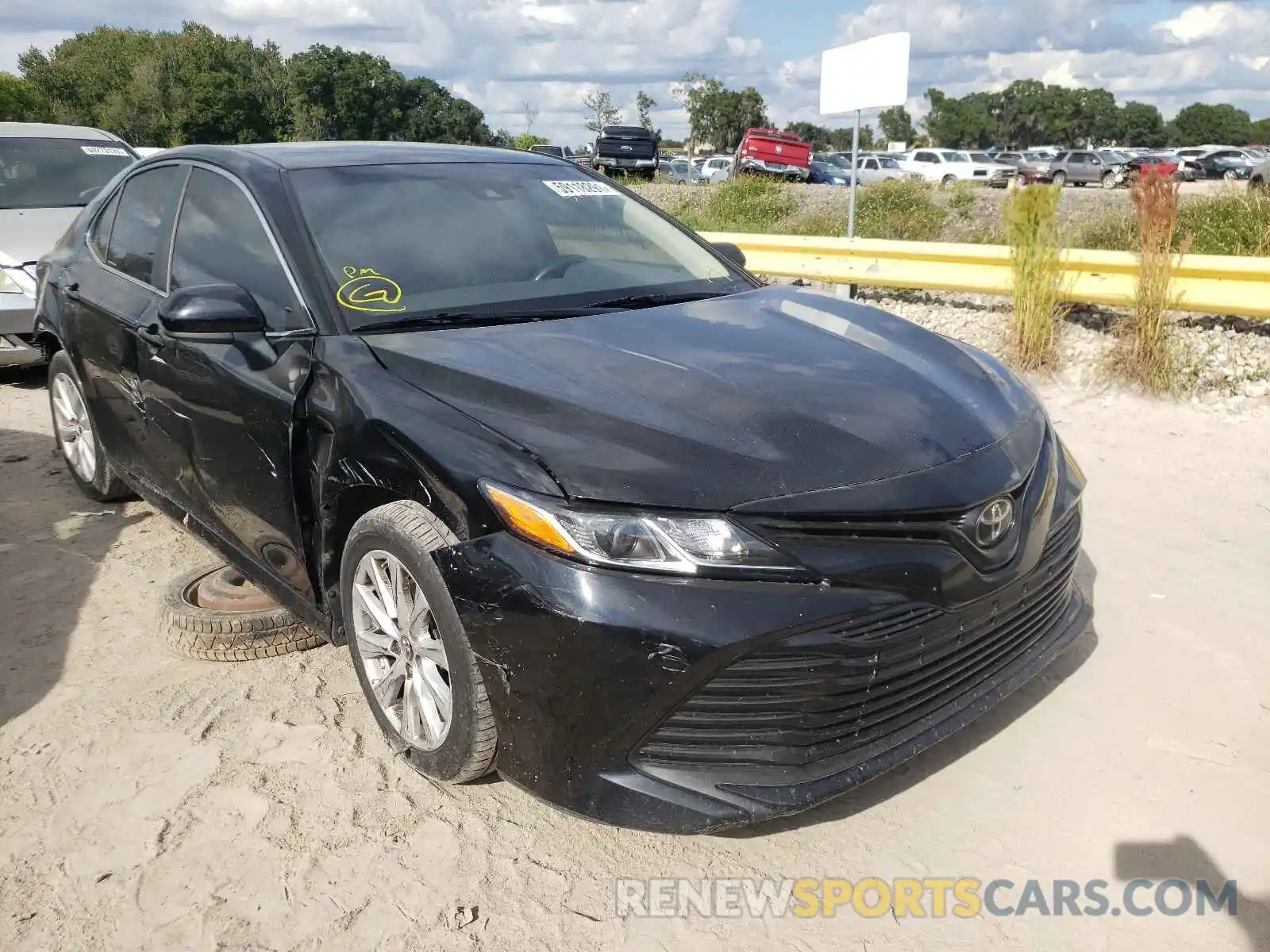 1 Photograph of a damaged car 4T1B11HK5KU700279 TOYOTA CAMRY 2019