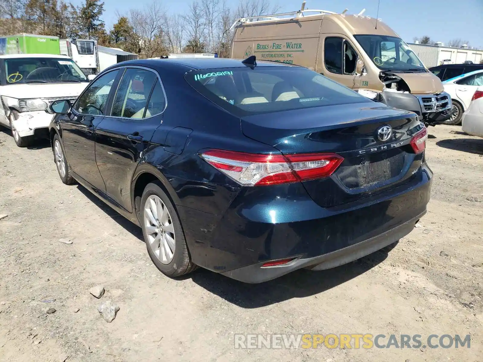 3 Photograph of a damaged car 4T1B11HK5KU700914 TOYOTA CAMRY 2019