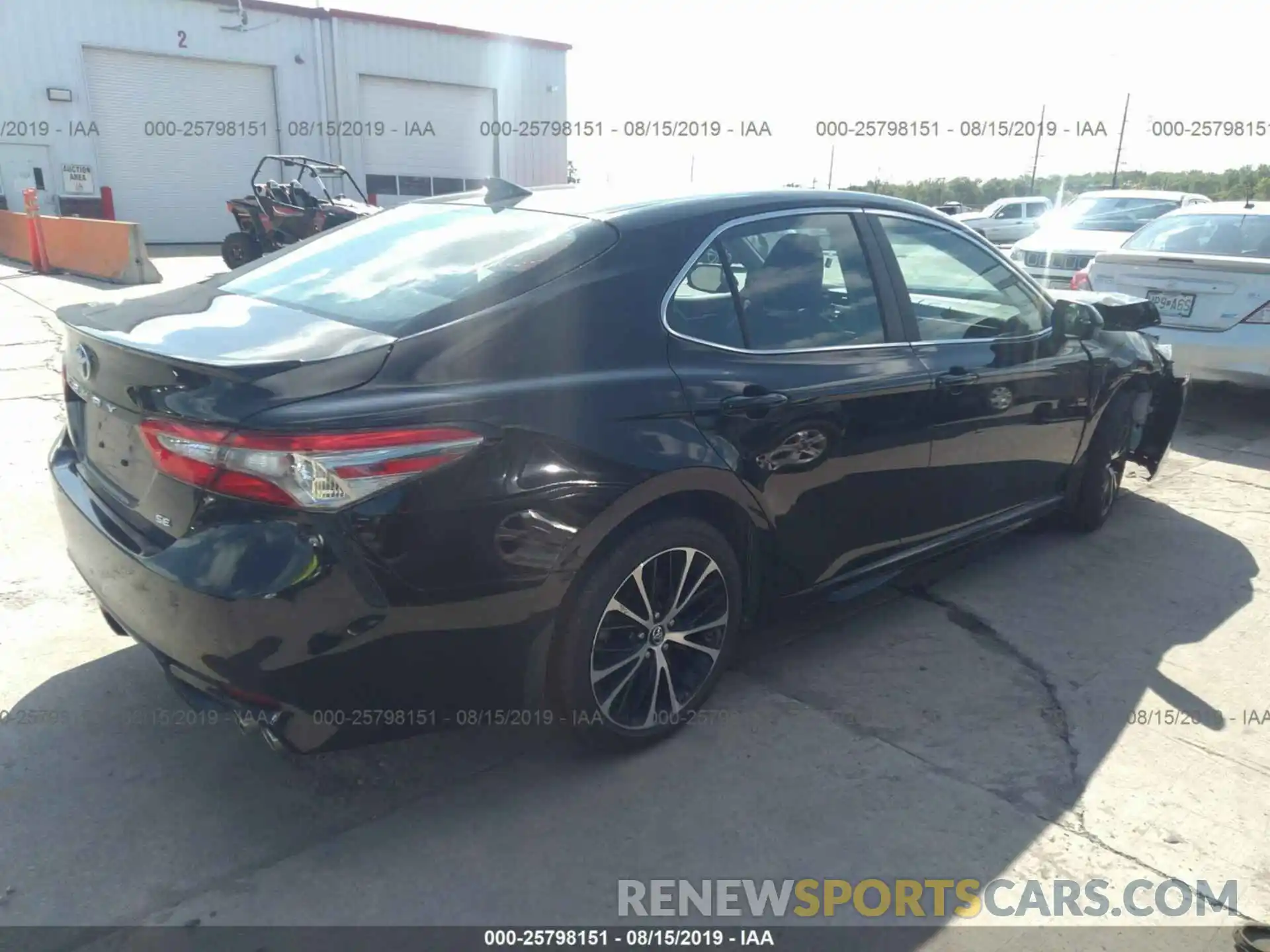 4 Photograph of a damaged car 4T1B11HK5KU704087 TOYOTA CAMRY 2019