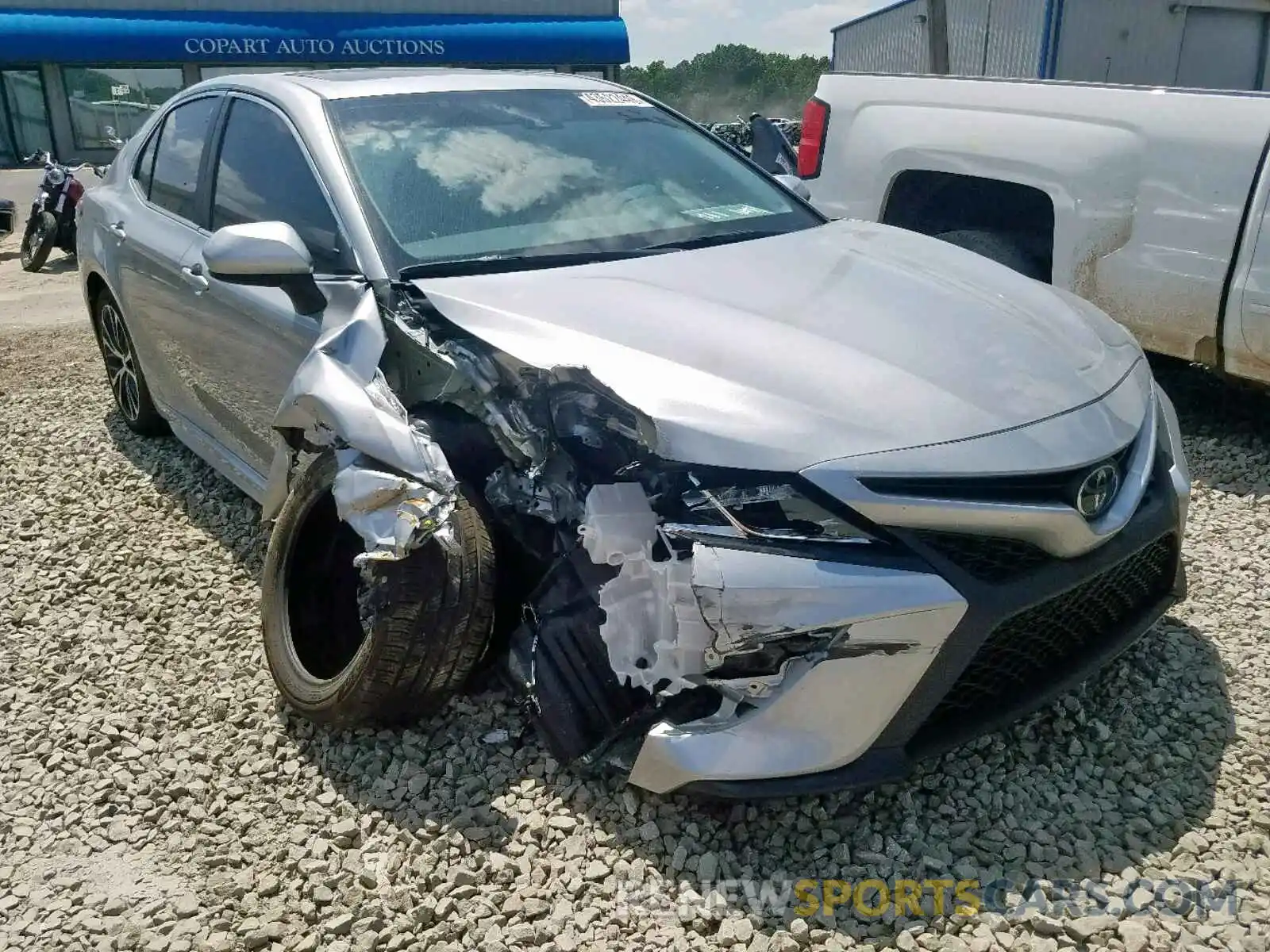 1 Photograph of a damaged car 4T1B11HK5KU706812 TOYOTA CAMRY 2019