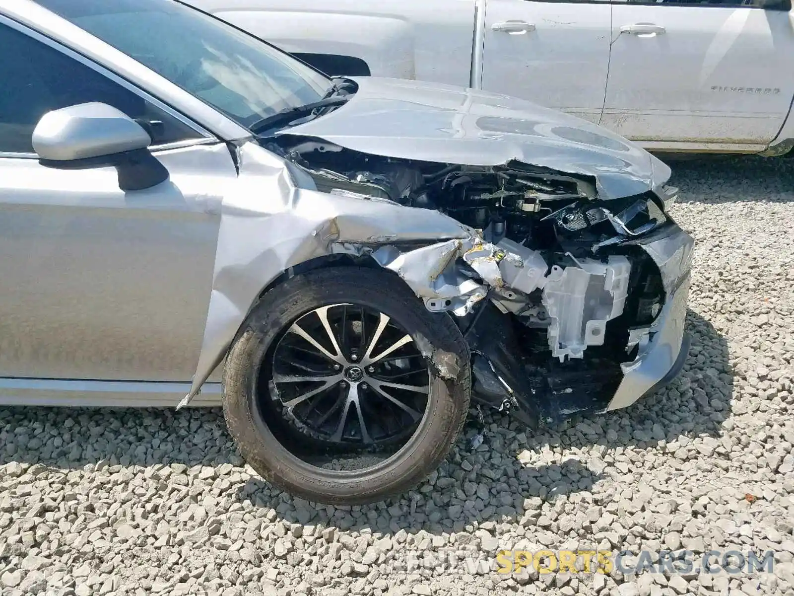 10 Photograph of a damaged car 4T1B11HK5KU706812 TOYOTA CAMRY 2019