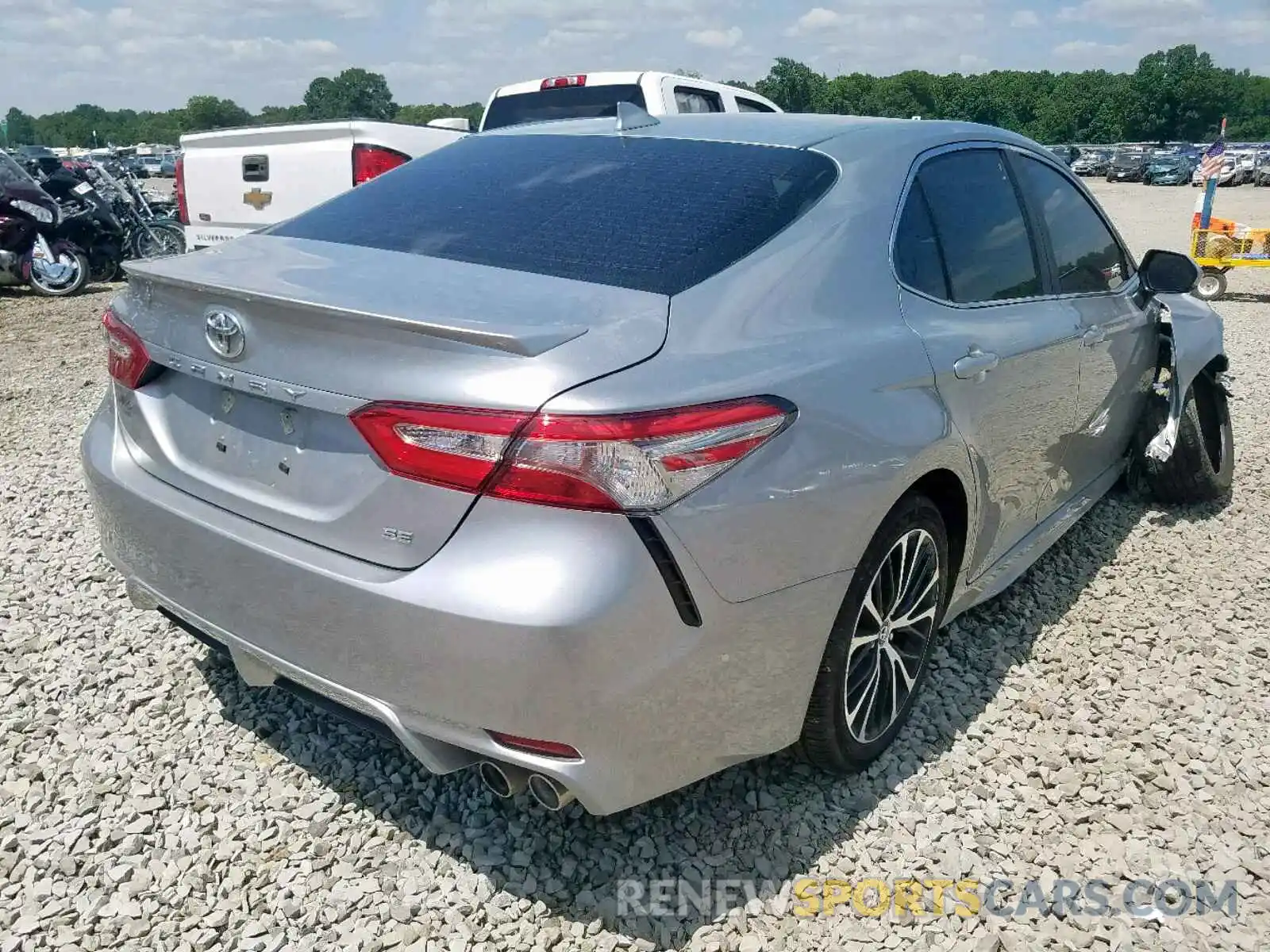 4 Photograph of a damaged car 4T1B11HK5KU706812 TOYOTA CAMRY 2019