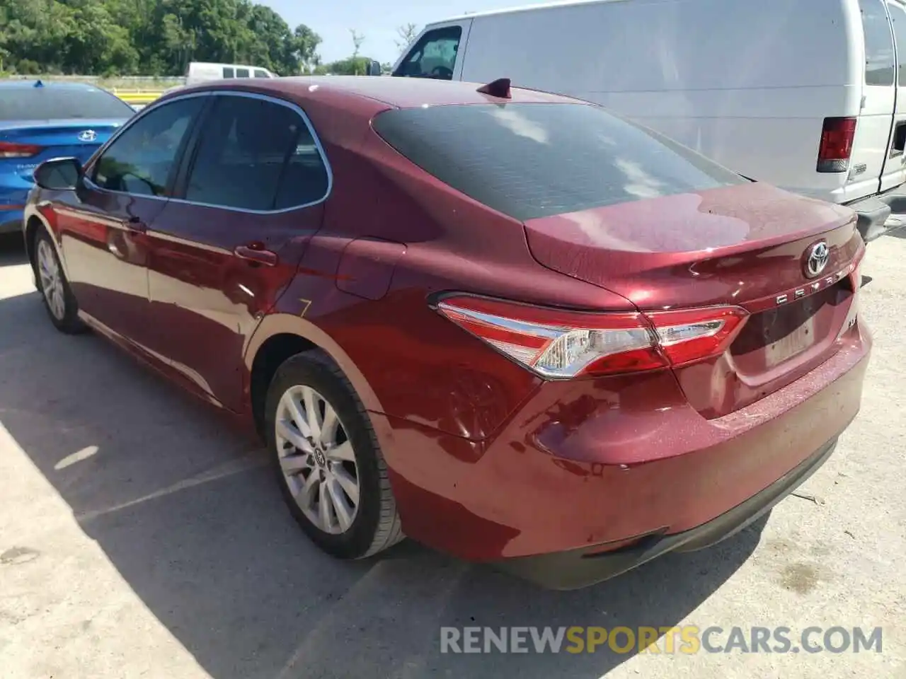 3 Photograph of a damaged car 4T1B11HK5KU708396 TOYOTA CAMRY 2019