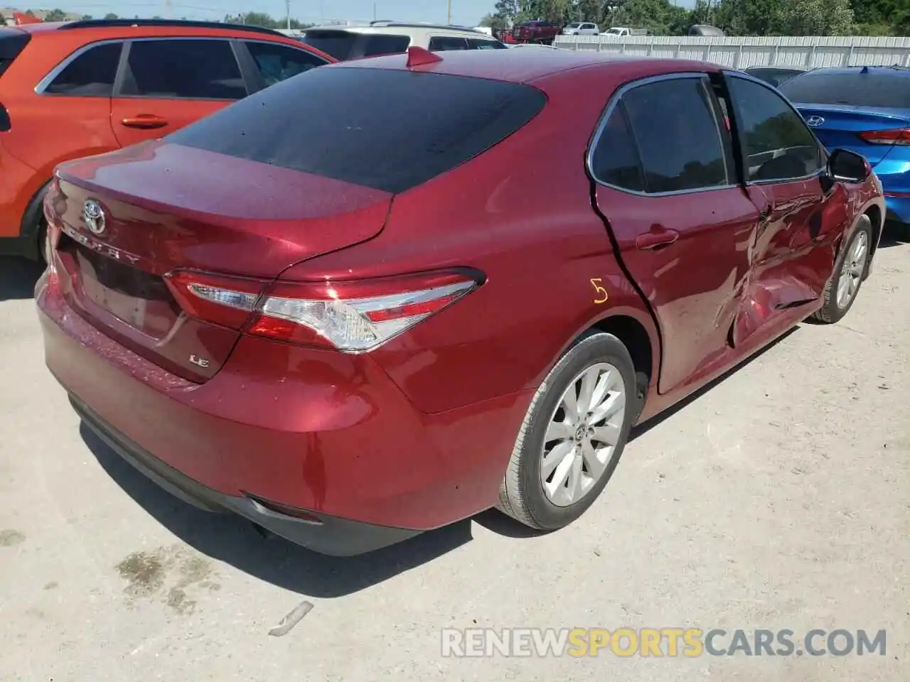 4 Photograph of a damaged car 4T1B11HK5KU708396 TOYOTA CAMRY 2019