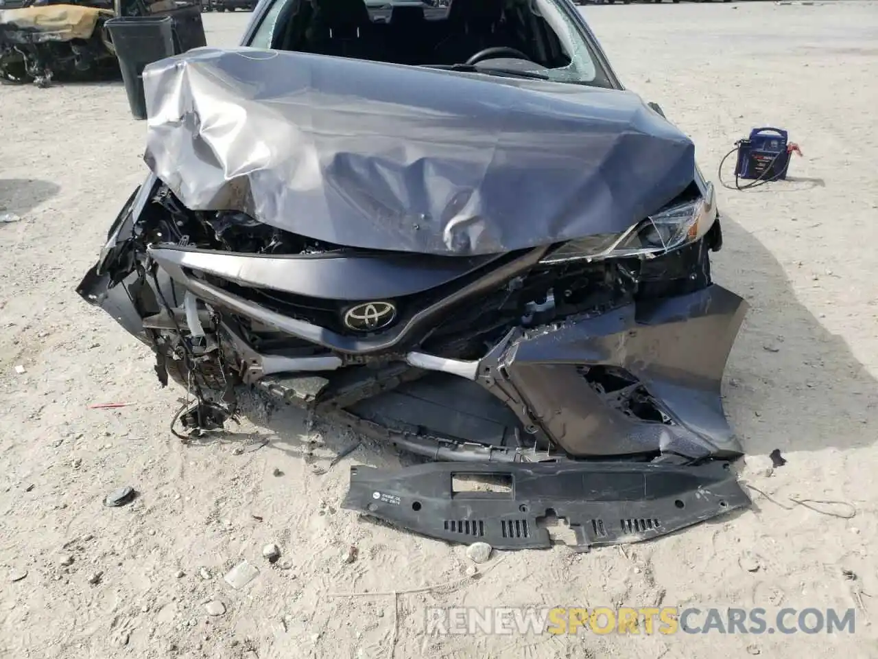 9 Photograph of a damaged car 4T1B11HK5KU709452 TOYOTA CAMRY 2019