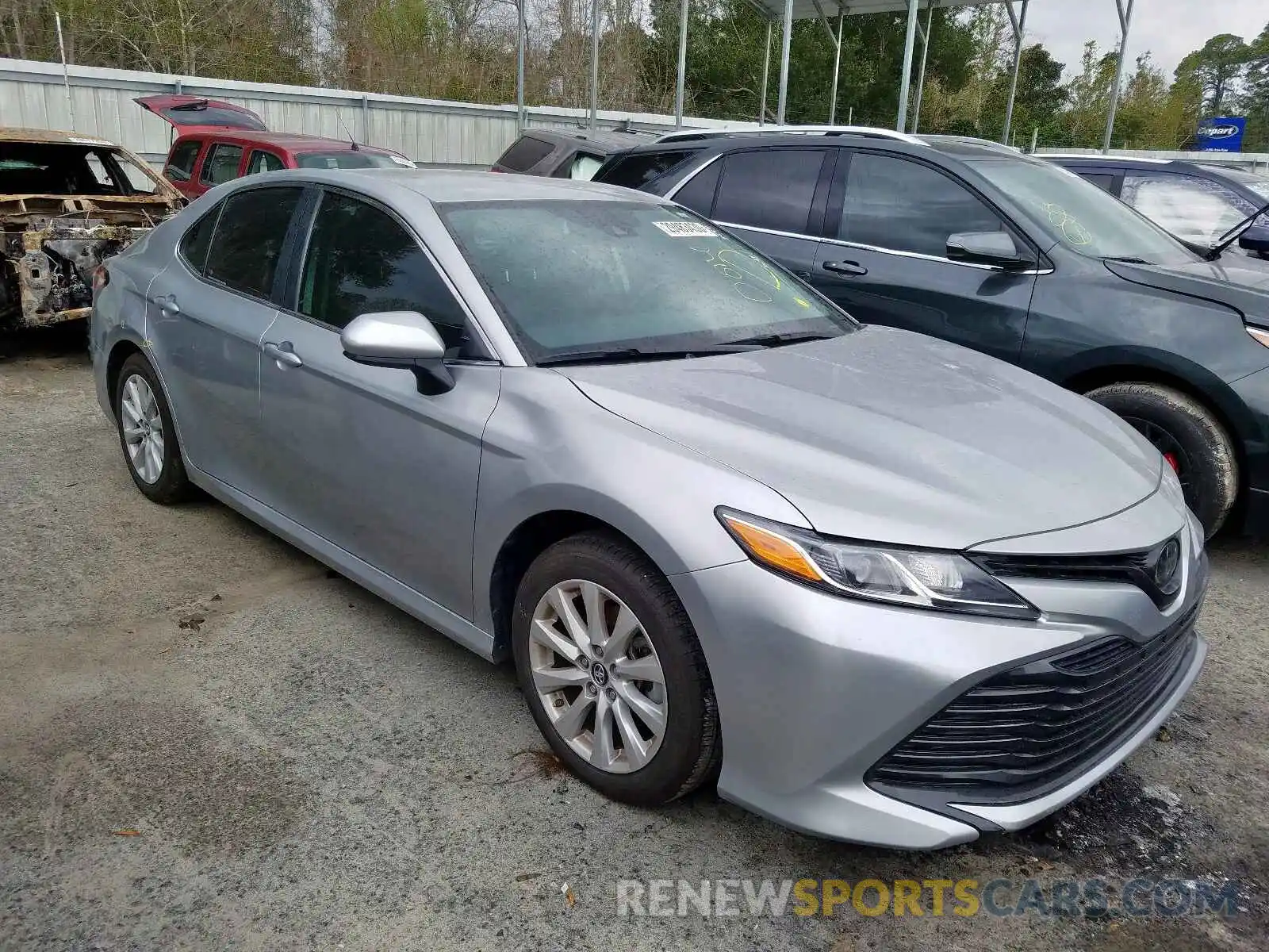 1 Photograph of a damaged car 4T1B11HK5KU709564 TOYOTA CAMRY 2019