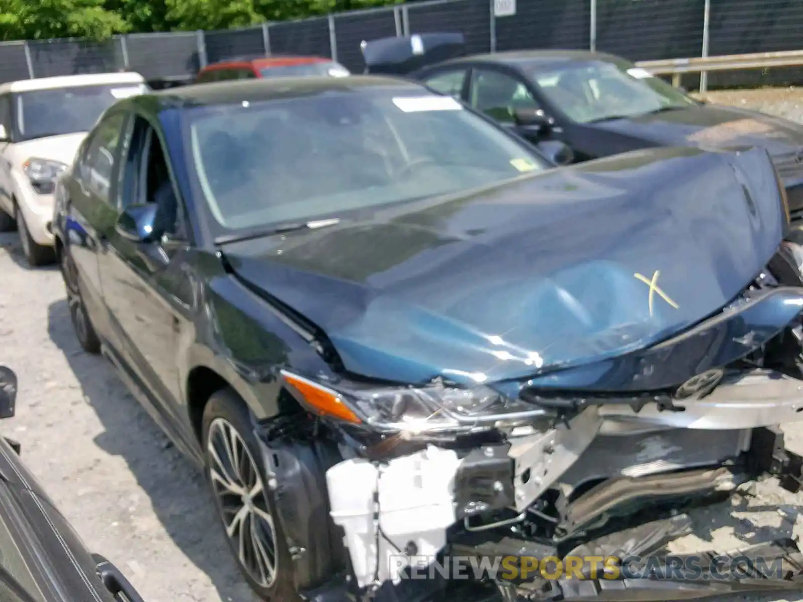 1 Photograph of a damaged car 4T1B11HK5KU710780 TOYOTA CAMRY 2019