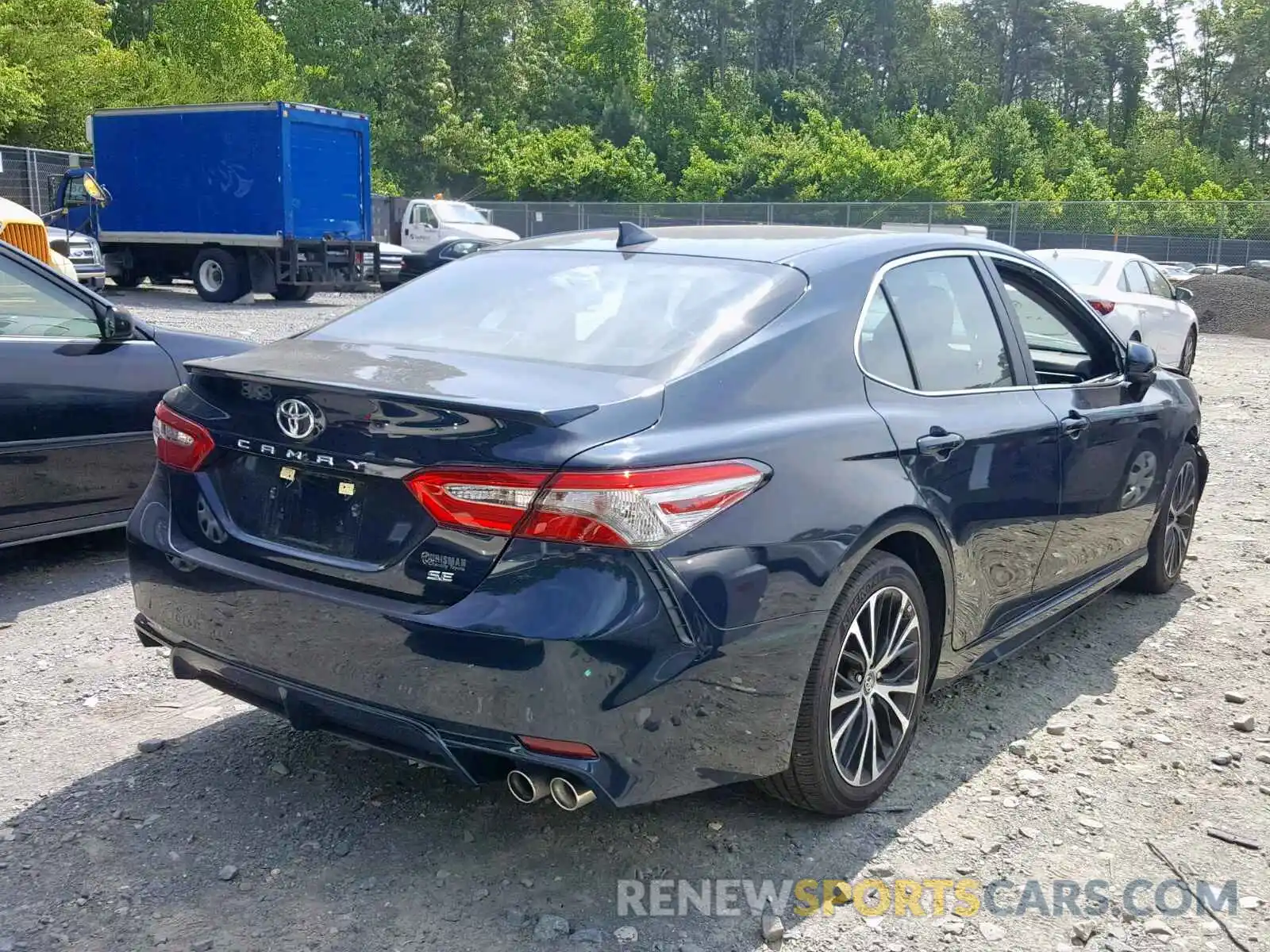 4 Фотография поврежденного автомобиля 4T1B11HK5KU710780 TOYOTA CAMRY 2019