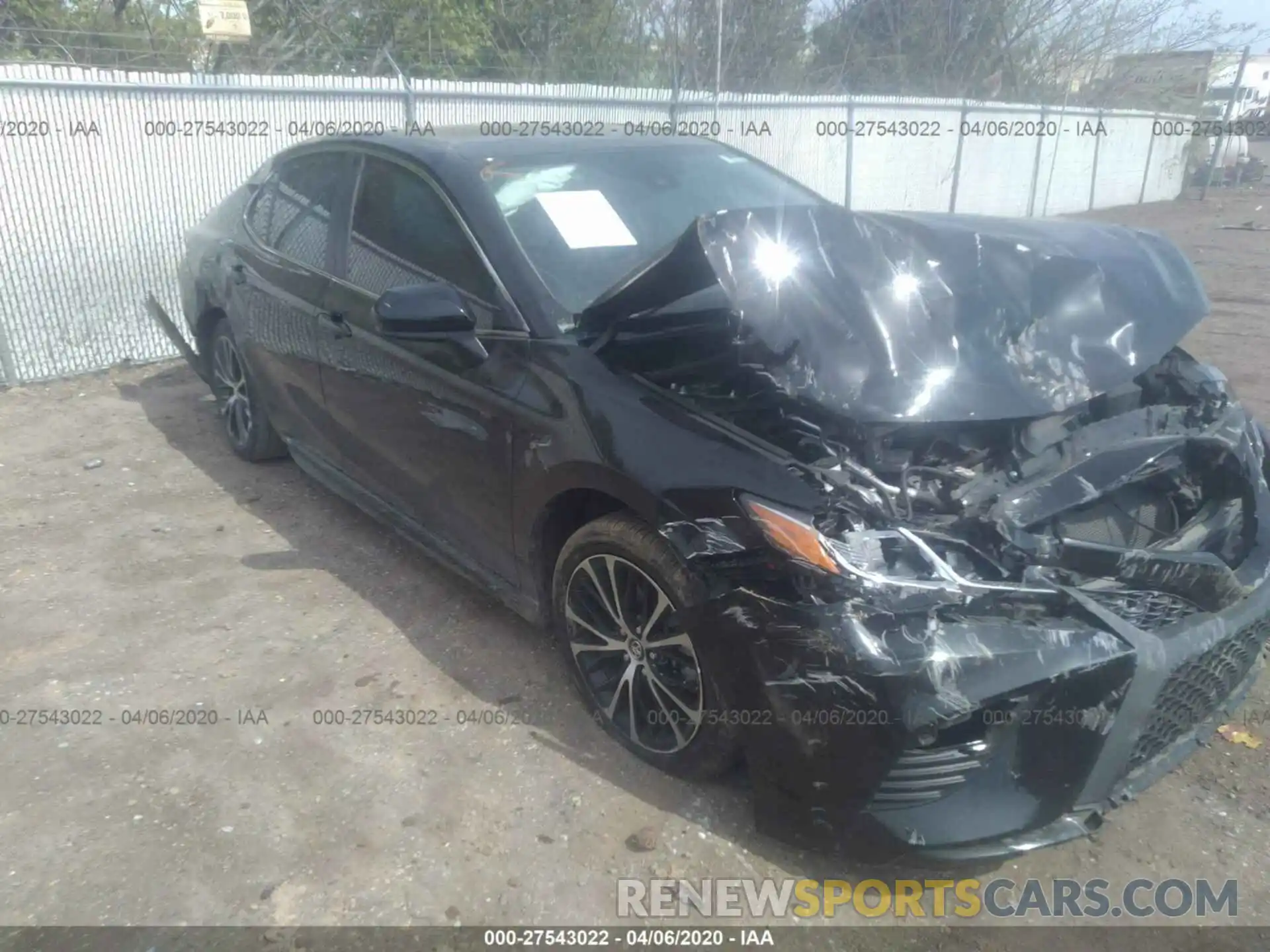 1 Photograph of a damaged car 4T1B11HK5KU710942 TOYOTA CAMRY 2019